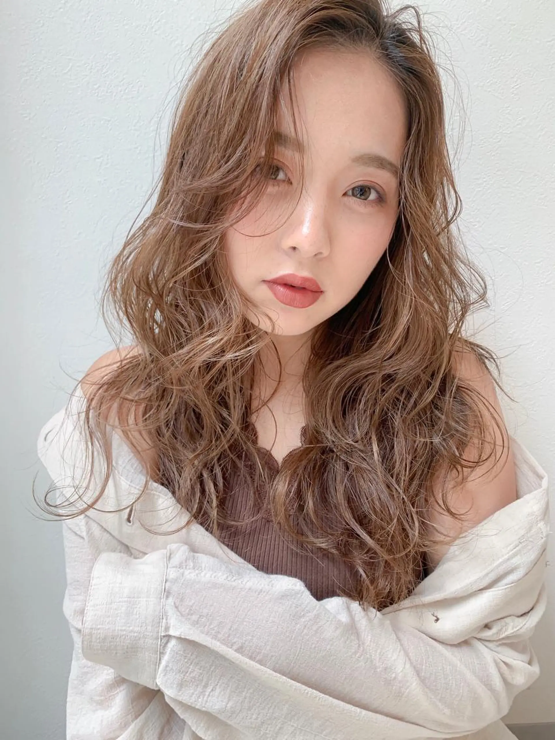 ロング ロング トリートメント カット ヘアカラー トリートメント a .のヘアスタイル