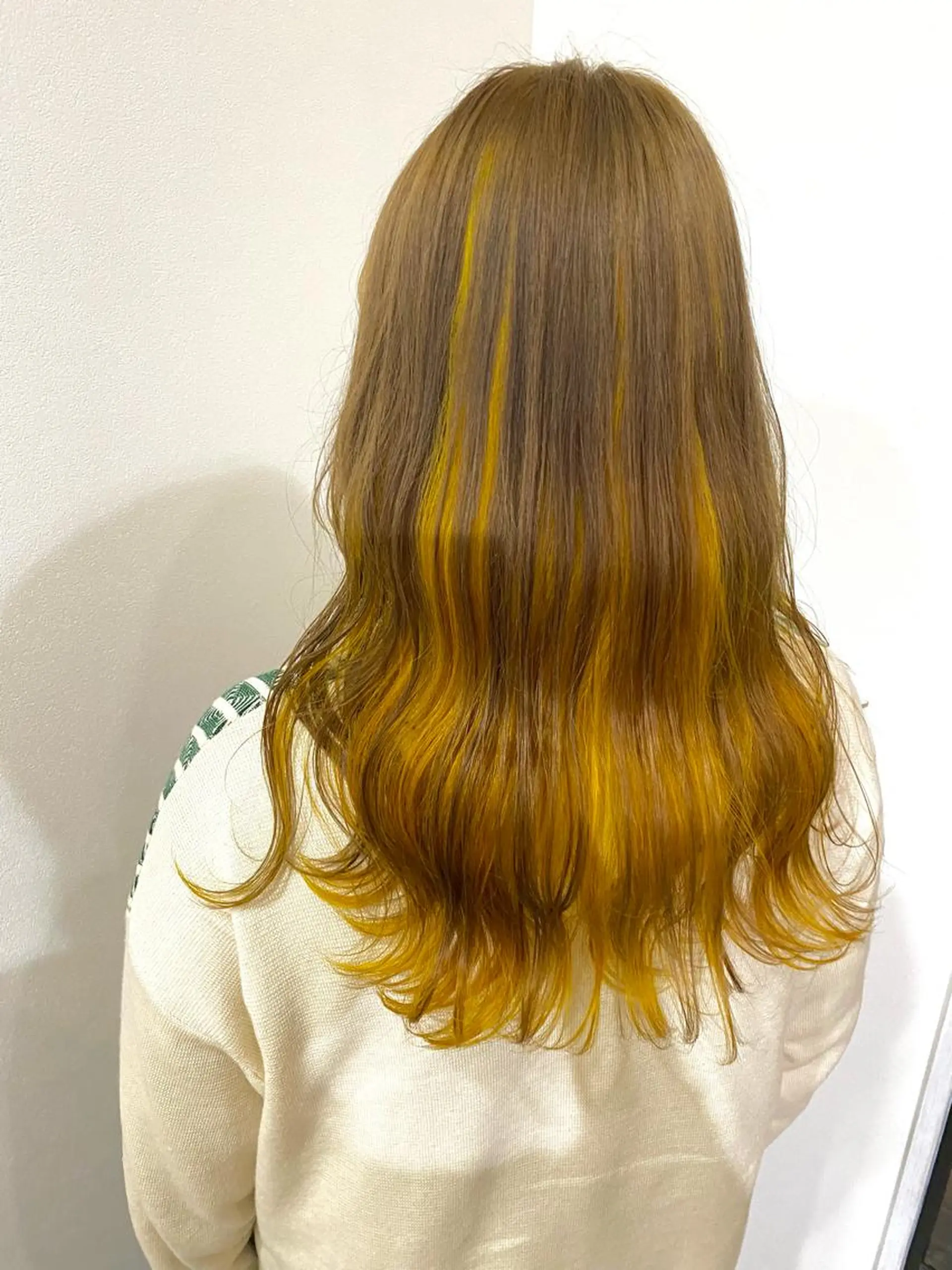 カラー ブリーチ イエローカラー ブリーチカラー よねだまことのヘアスタイル