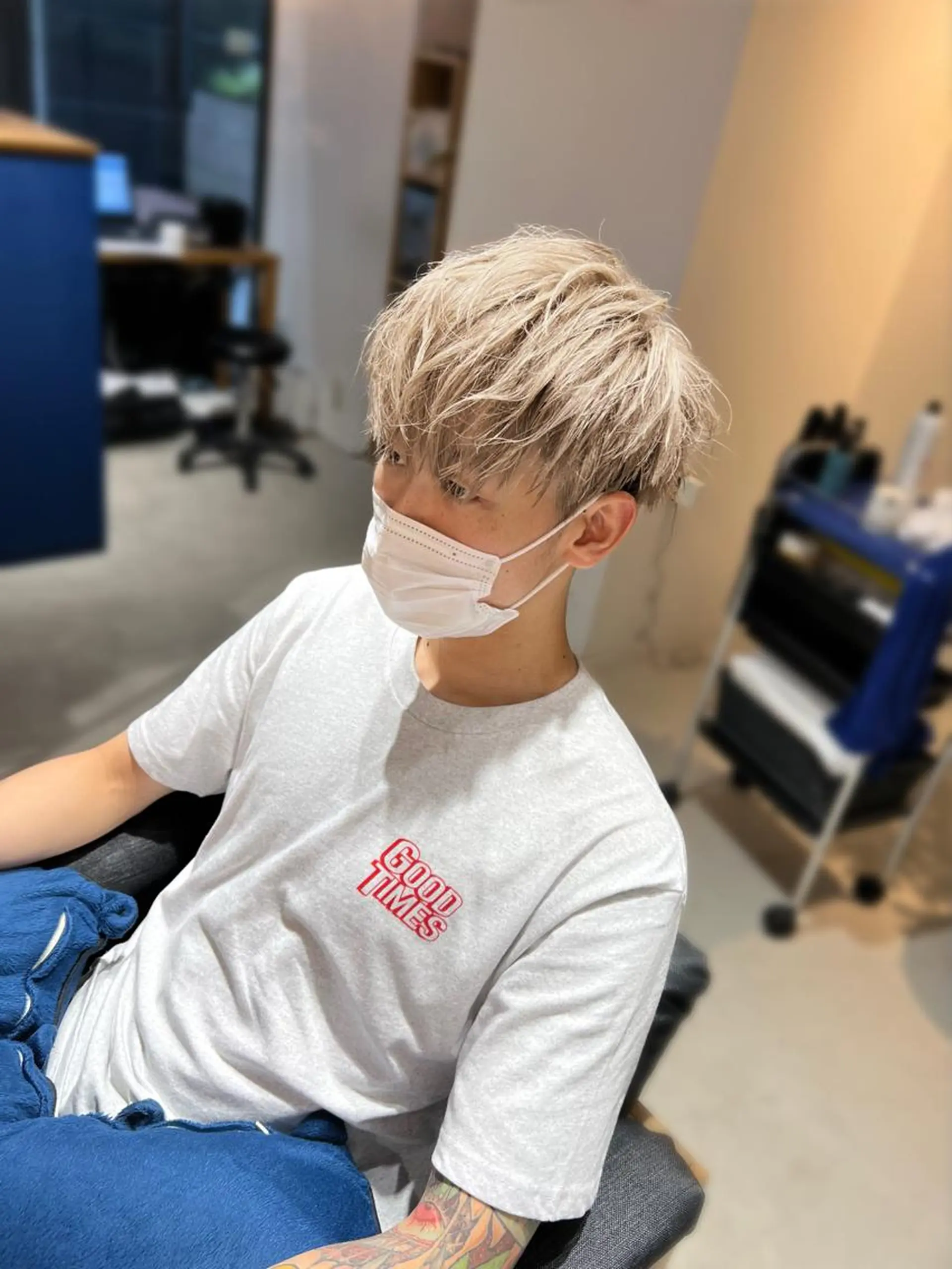 カラー メンズ マッシュ ベージュカラー ミルクティーベージュ カット ヘアカラー トリートメント メンズ専門　井藤 雅也のヘアスタイル