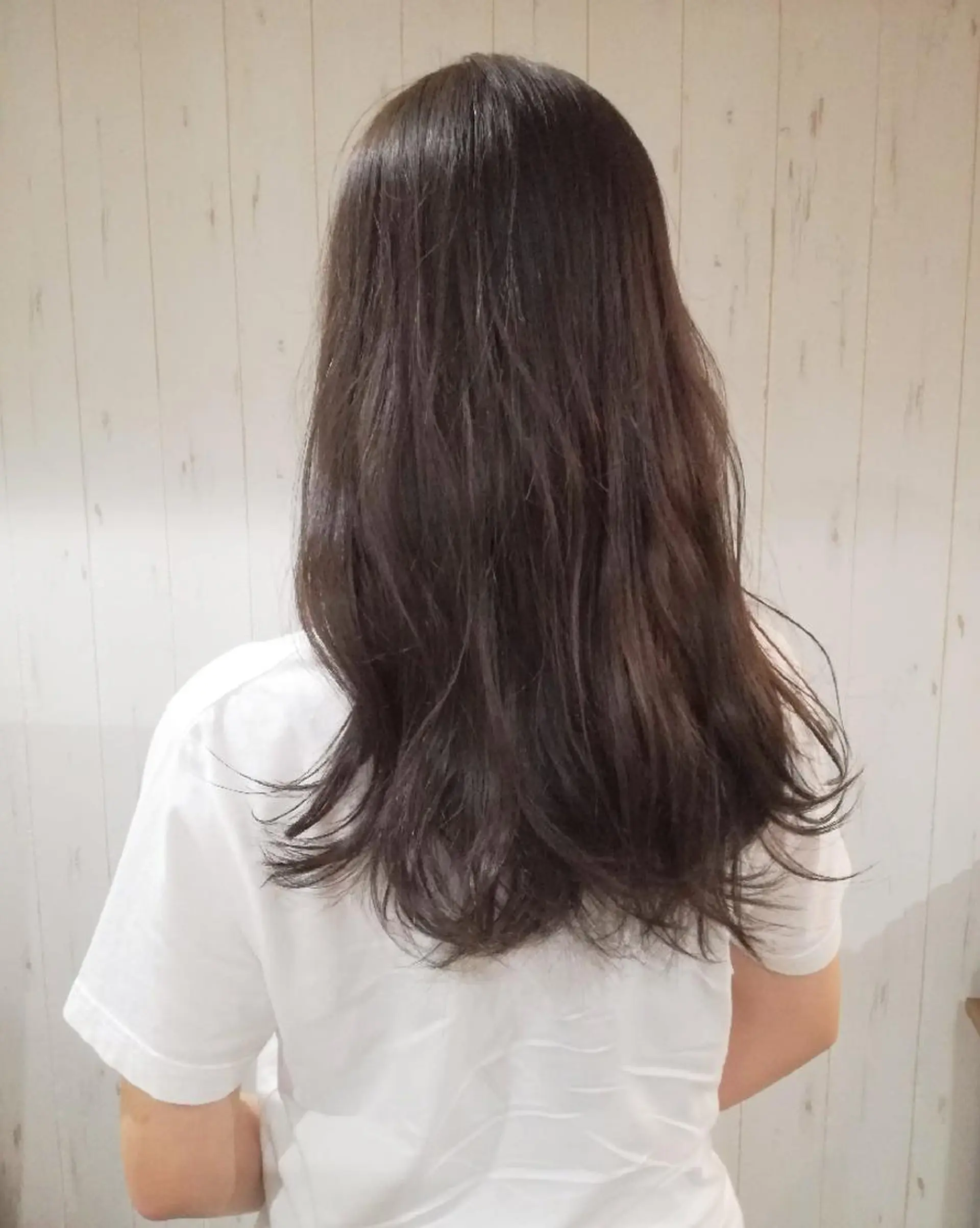 カラー ロング ベージュカラー 西川 敏夫のヘアスタイル