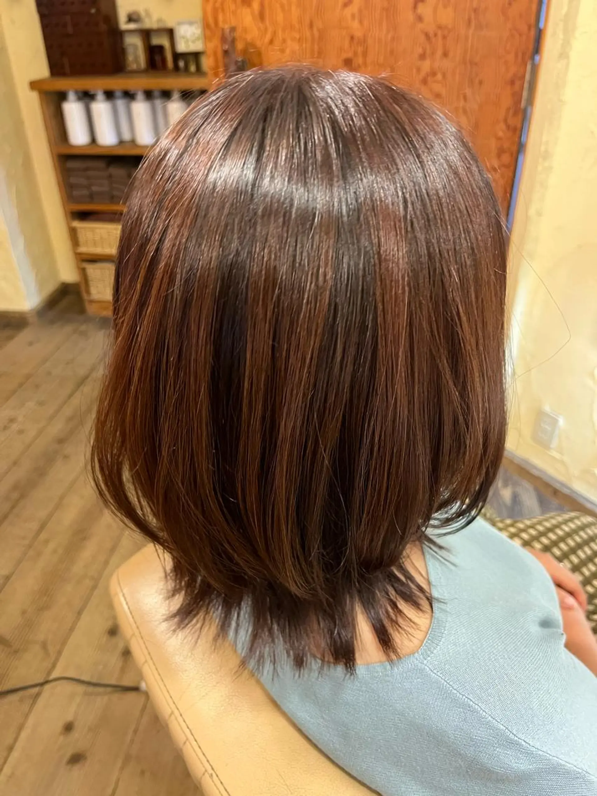 ミディアム レイヤーカット カット ヘアカラー トリートメント 柘植 雅大のヘアスタイル