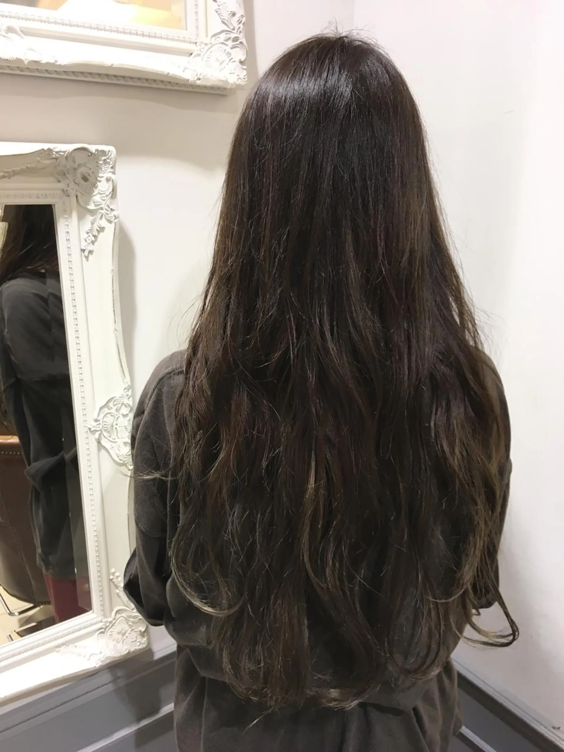 ロング カラー グラデーションカラー ハイライトカラー ハイライト 🌿椿 夢来🌿のヘアスタイル