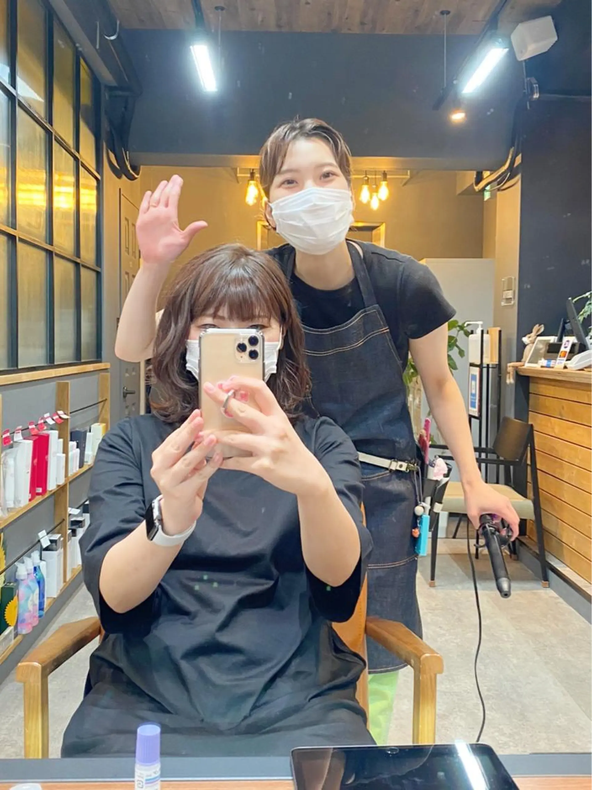カラー eyesburg W/est所属・ショートボブ 村上のヘアスタイル