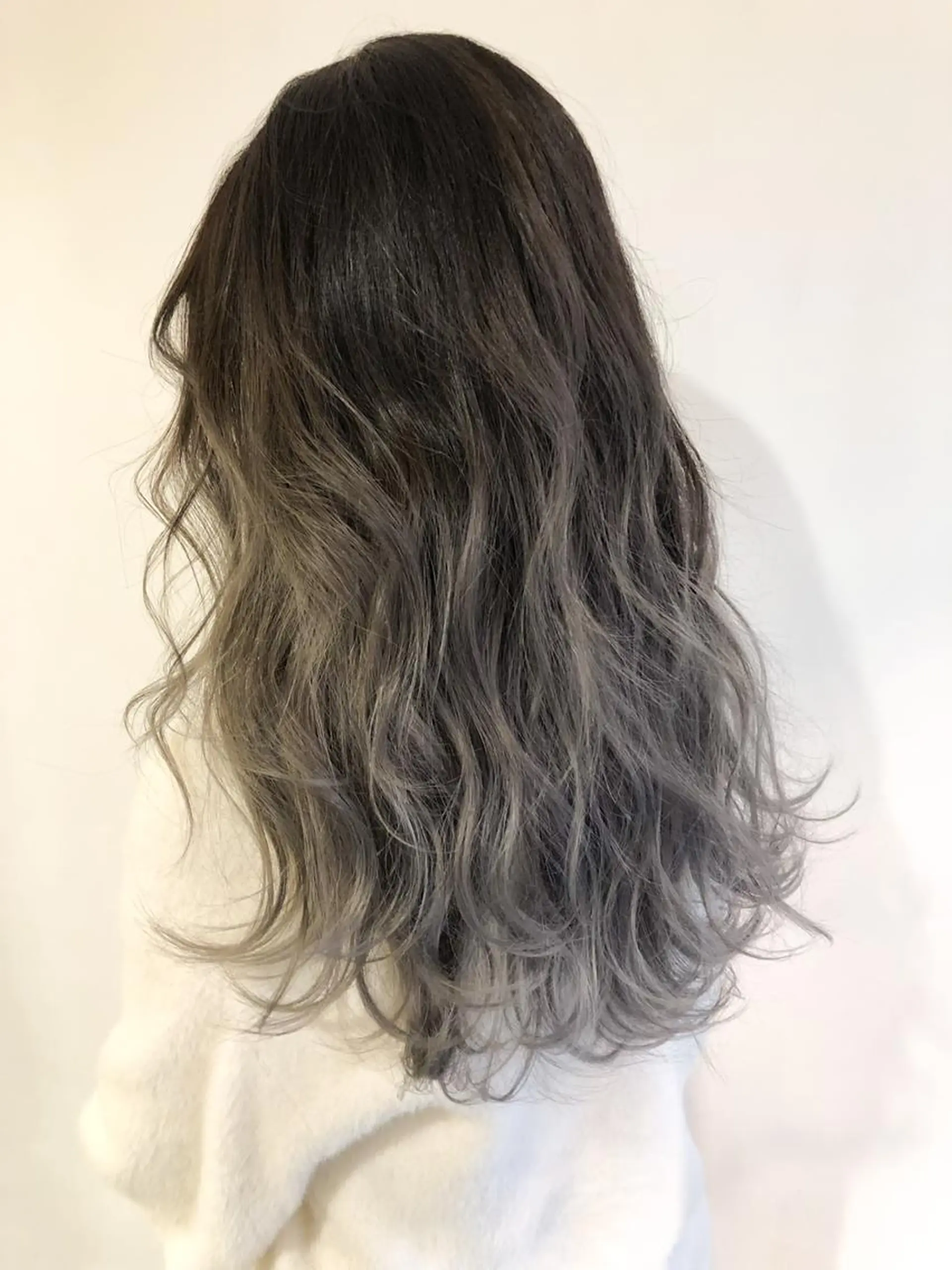 セミロング カラー バレイヤージュ レイヤーカット WONK. ウォンク 心斎橋のヘアスタイル