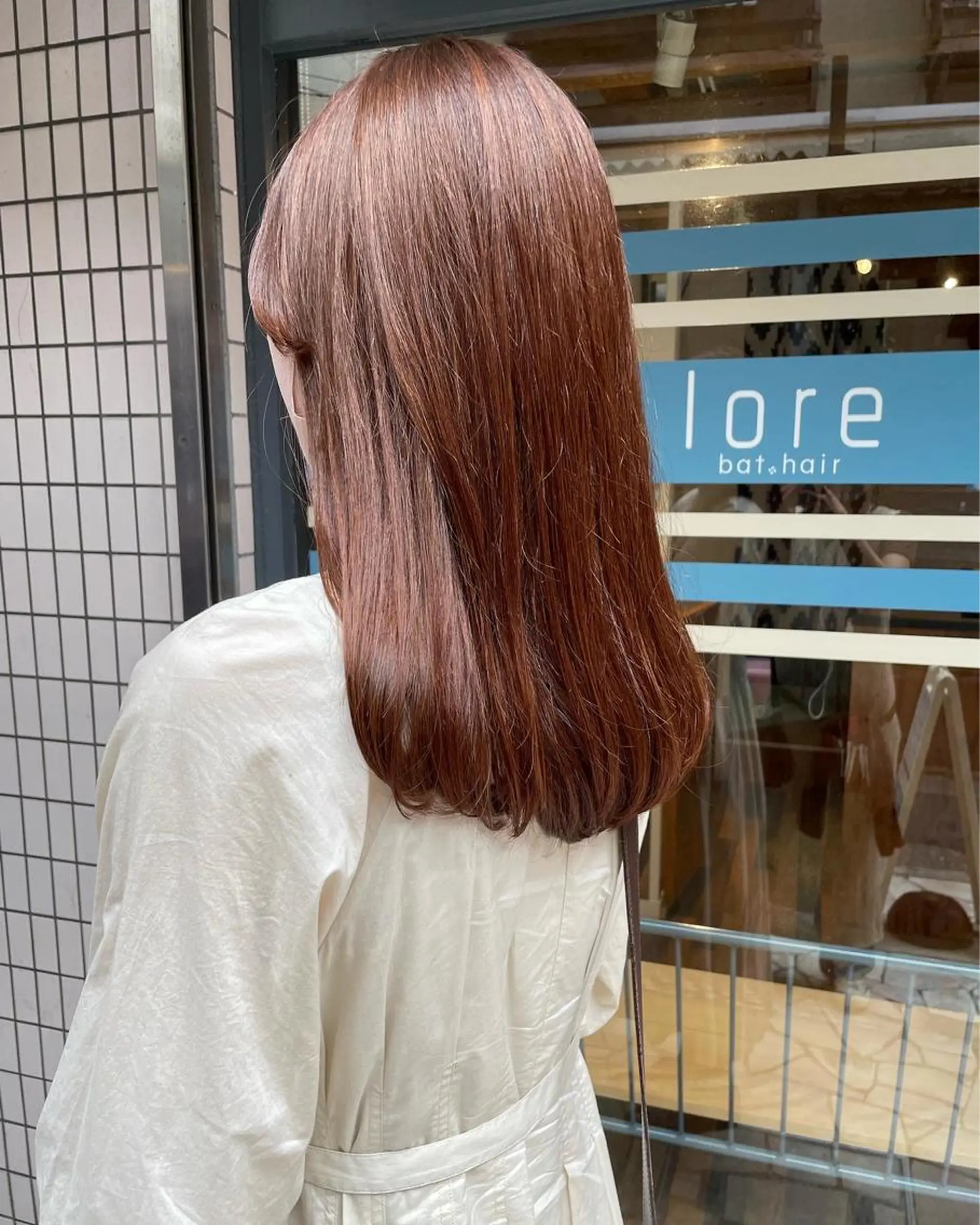 セミロング カラー あずまぐち めぐみのヘアスタイル