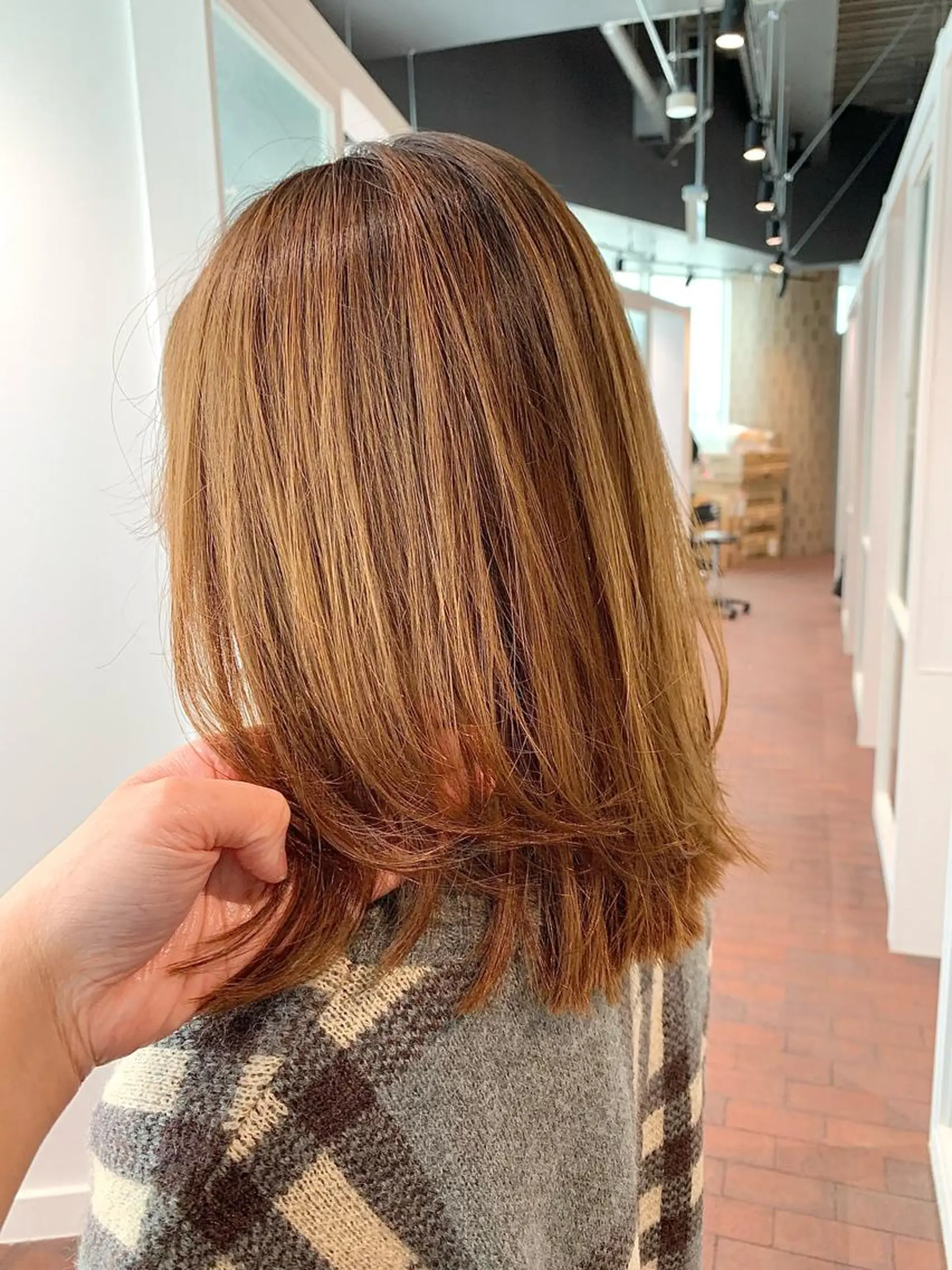 ショート ヘアアレンジ 縮毛矯正 カット 縮毛矯正 トリートメント GO TODAY SHAiRE SALON 梅田店所属・柔らかくすみカラー ボブ/ショートのヘアスタイル