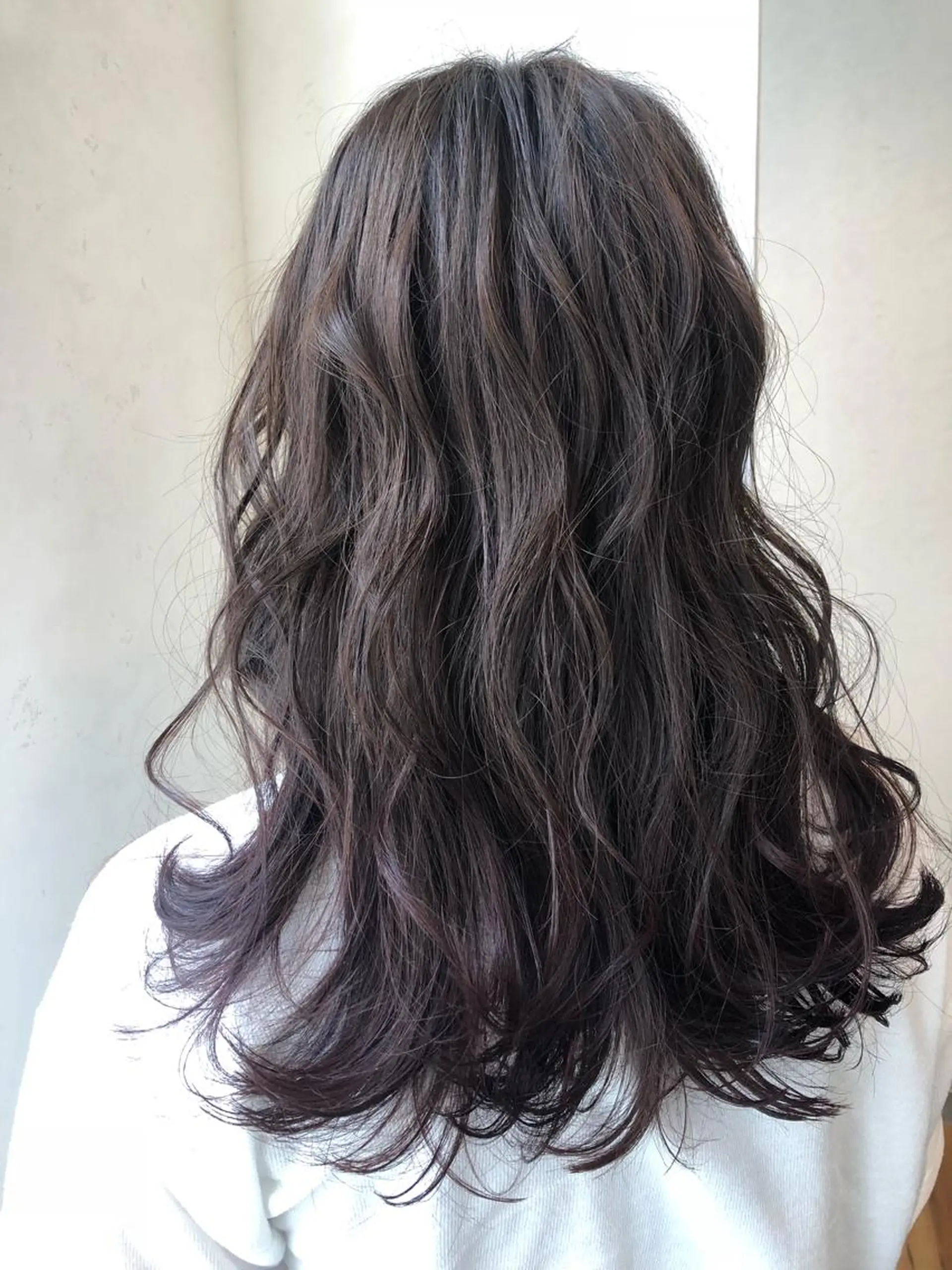 セミロング カラー グレージュ TOWA 野村　コウダイのヘアスタイル