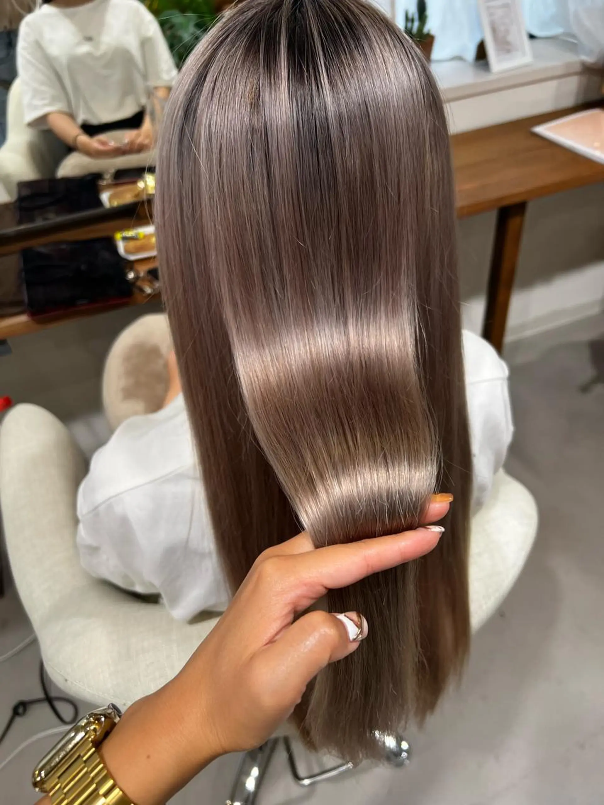 ロング ヘアカラー トリートメント ココルアナ 豊中美容室のヘアスタイル