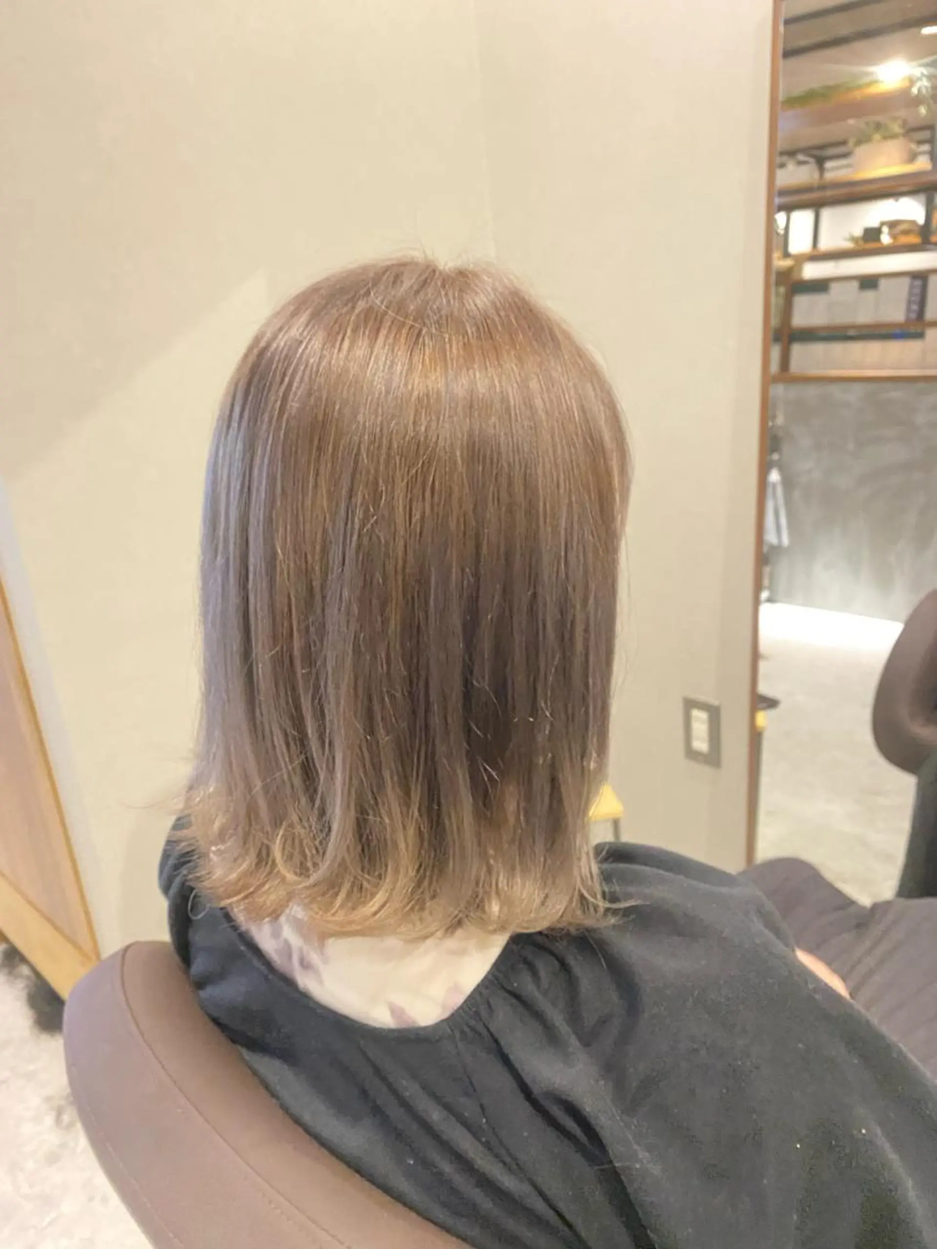 ミディアム カラー 透明感カラー グレージュ ミルクティーグレージュ ヘアカラー Forest. -髪質改善-のヘアスタイル