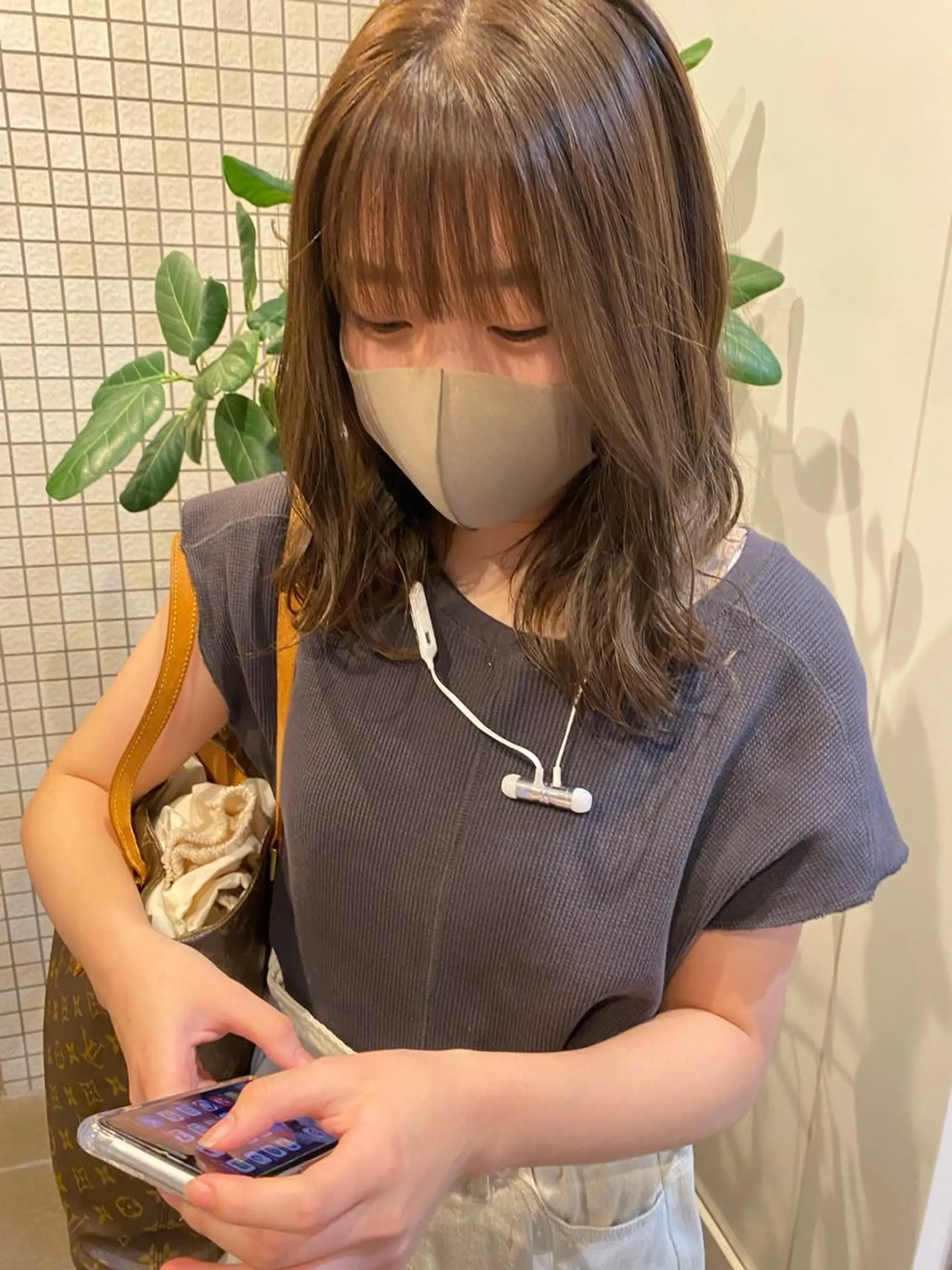 ミディアム ヘアカラー 透明感カラー 🩰asumiのヘアスタイル