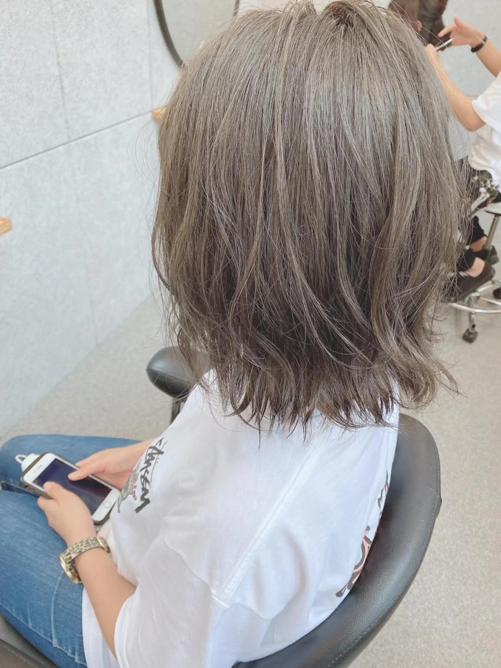 カラー 金子 智哉のヘアスタイル