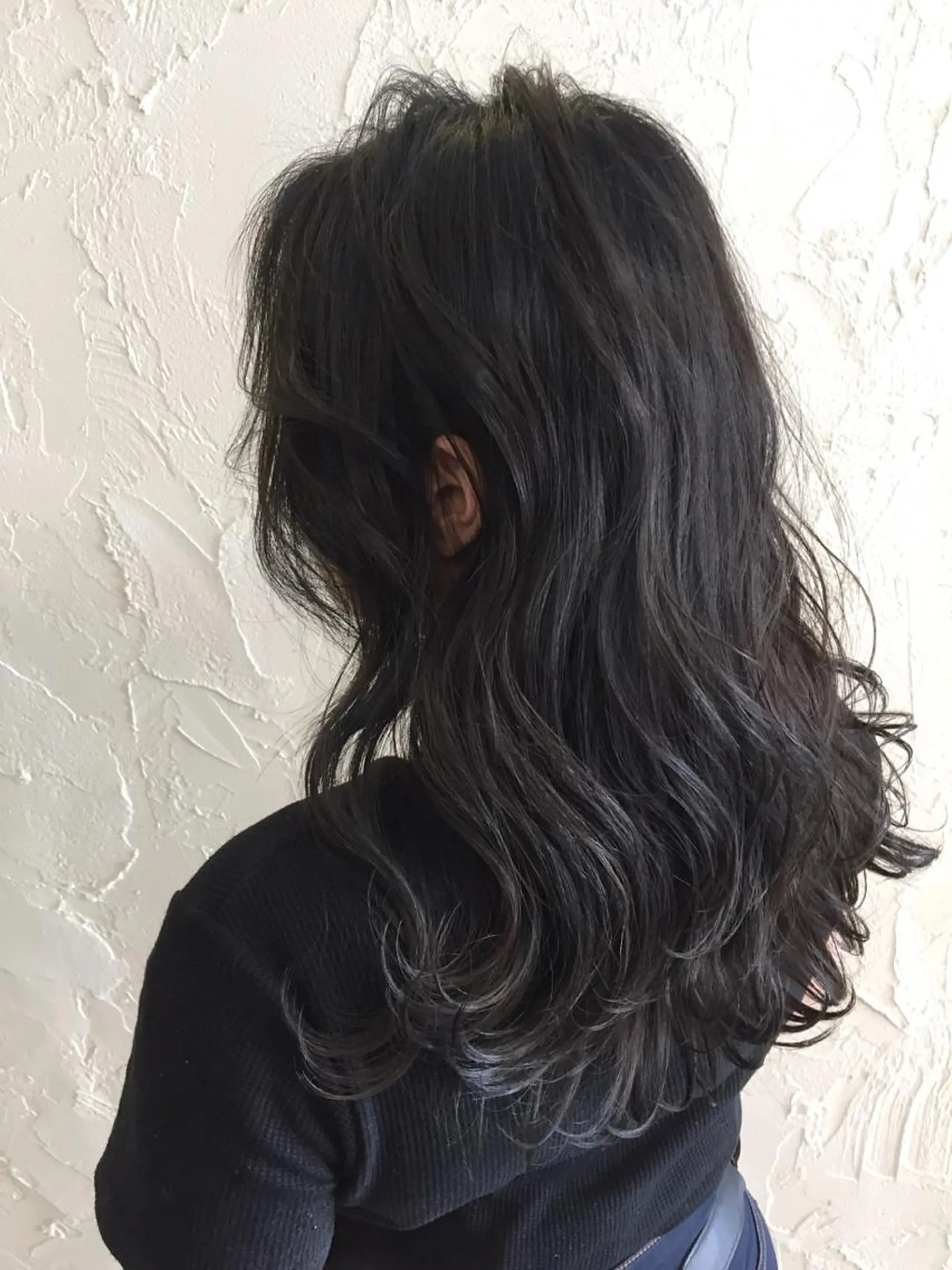 ロング 韓国レイヤー外国人風 透明感カラー髪質改善のヘアスタイル