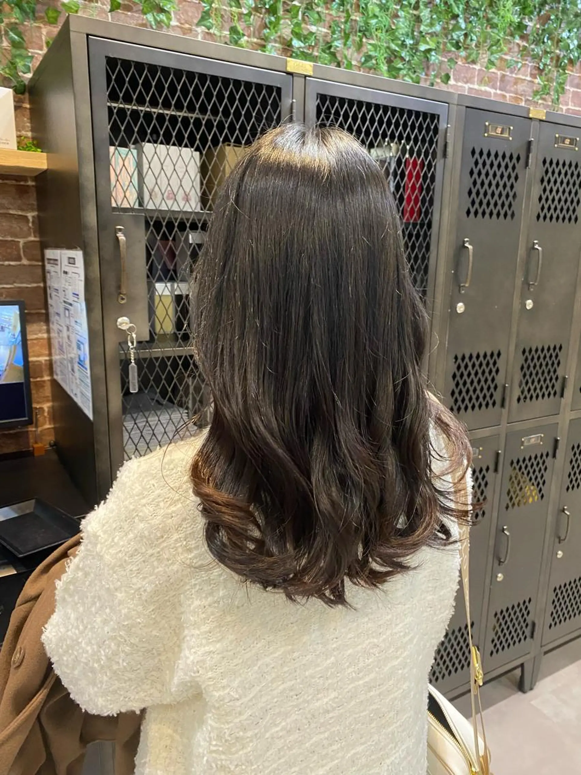 ミディアム パーマ カット トリートメント 大人かわいい×艶髪 🤍塩川のヘアスタイル