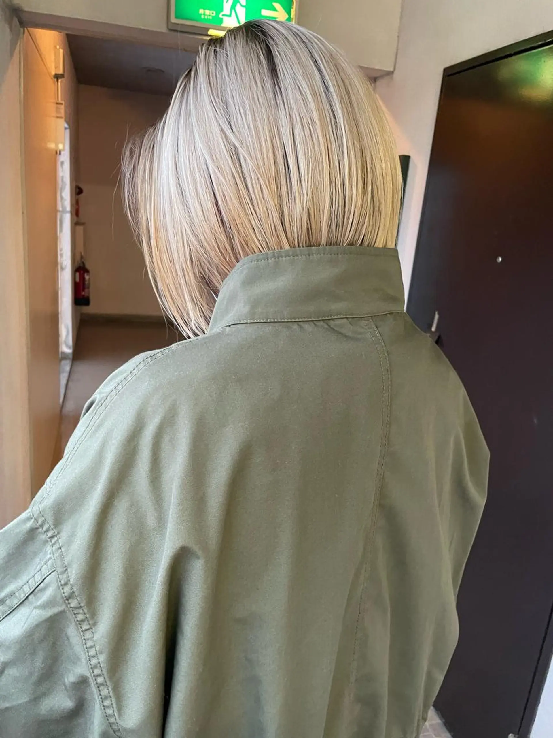 ミディアム カット ヘアカラー トリートメント vivre libre所属・vivre libreのヘアスタイル