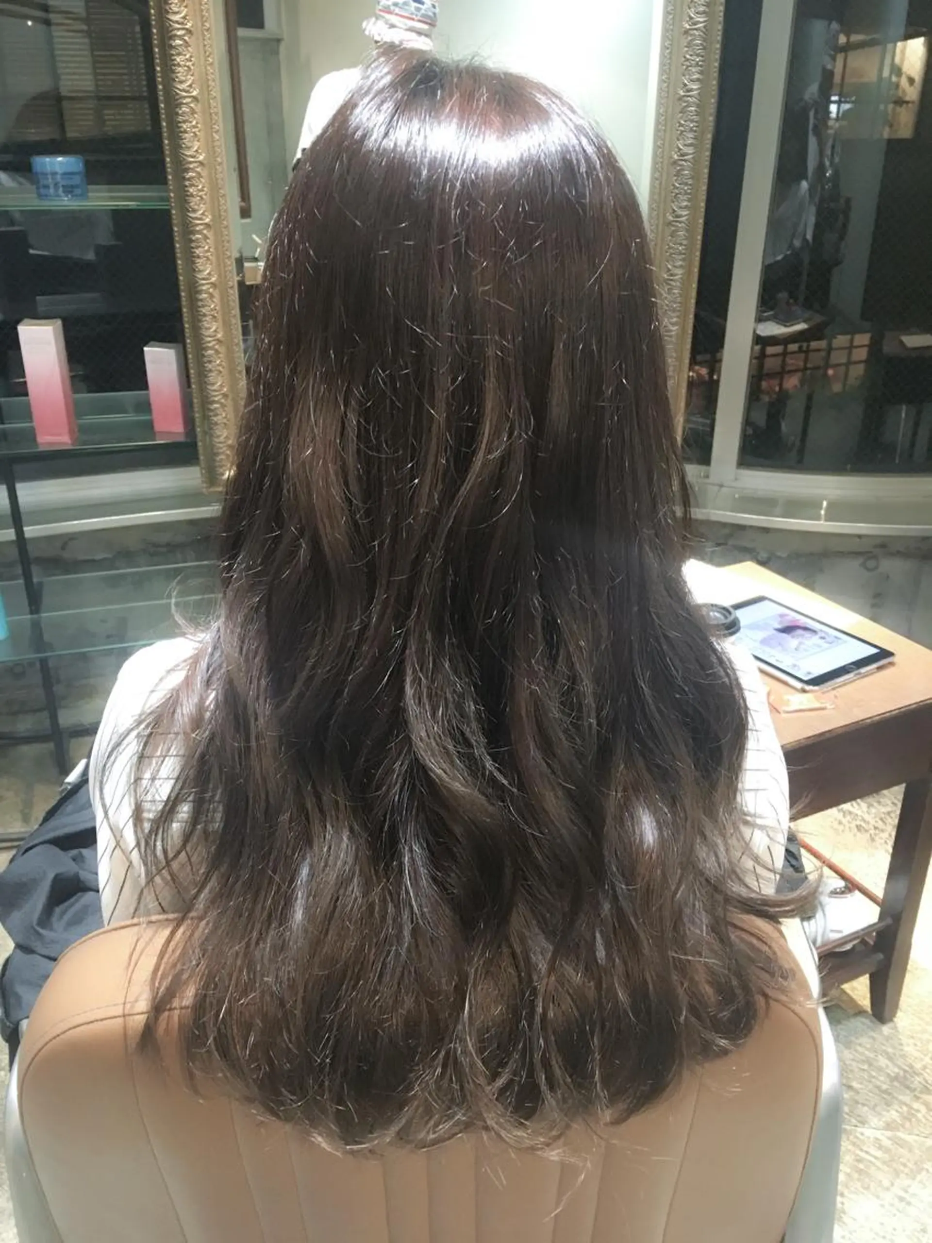 ロング カラー ダークグレー ダークグレージュ グレージュ 北條 優輝のヘアスタイル