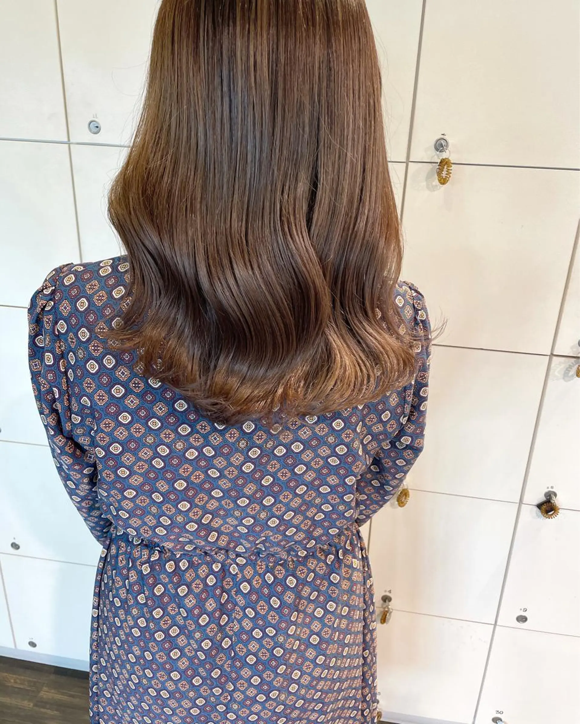ミディアム カラー ヘアアレンジ カット ヘアカラー トリートメント 徳永 実沙のヘアスタイル