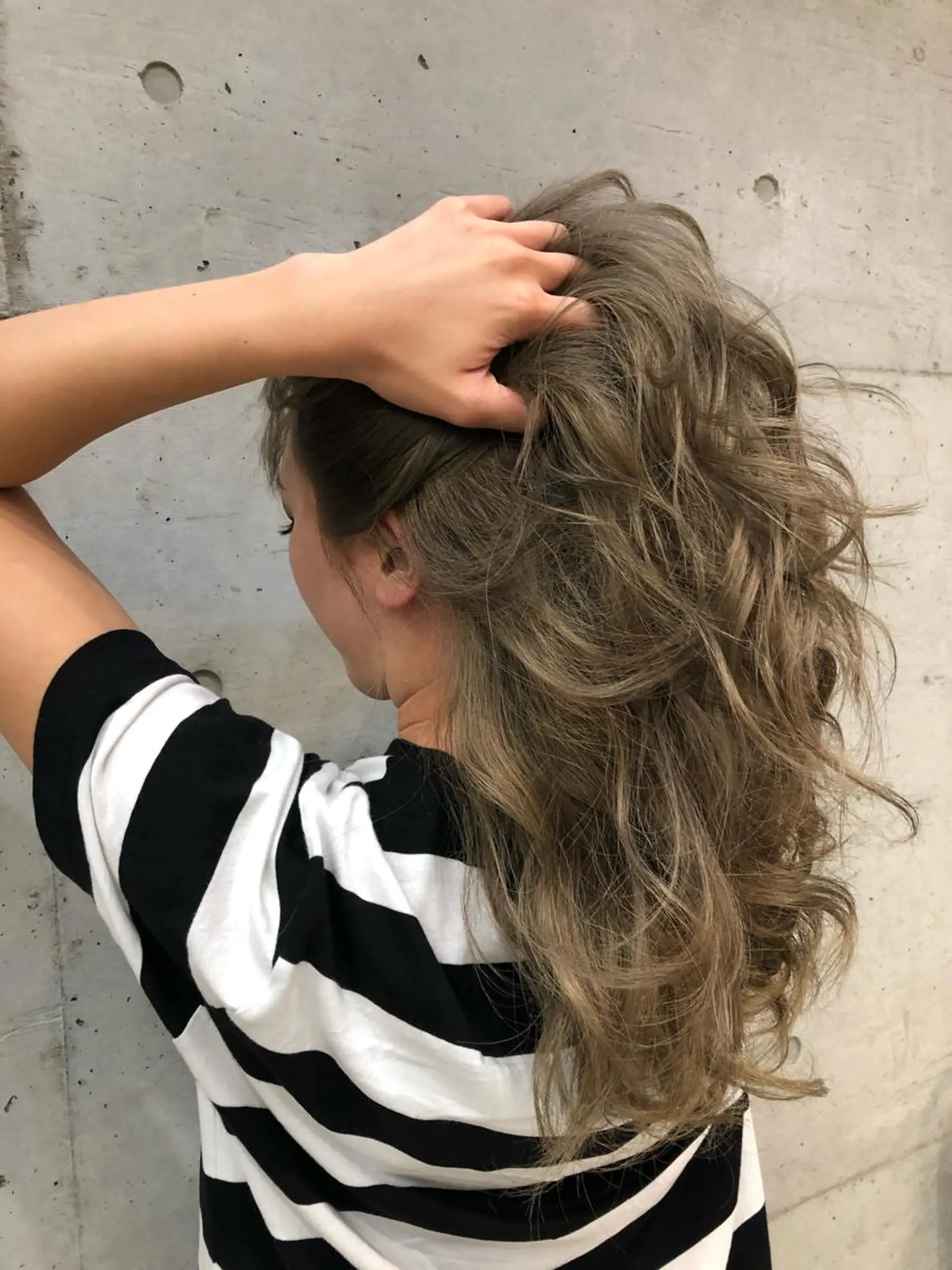 ロング カラー ブロンド 外国人風カラー 大栗 佑也  髪質改善のヘアスタイル