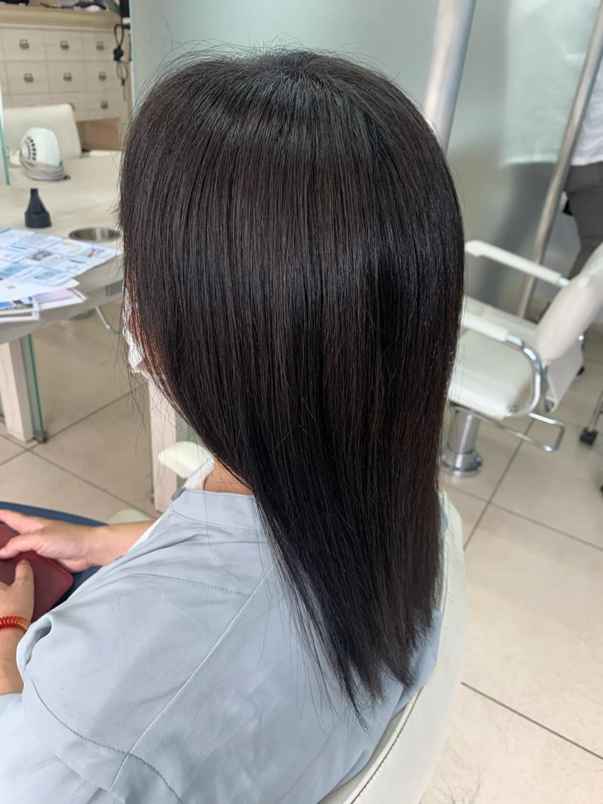 セミロング カラー アッシュ アッシュブラウン ブラウンカラー ヘアカラー ✂︎✂︎レディースの メンズカット屋さんのヘアスタイル