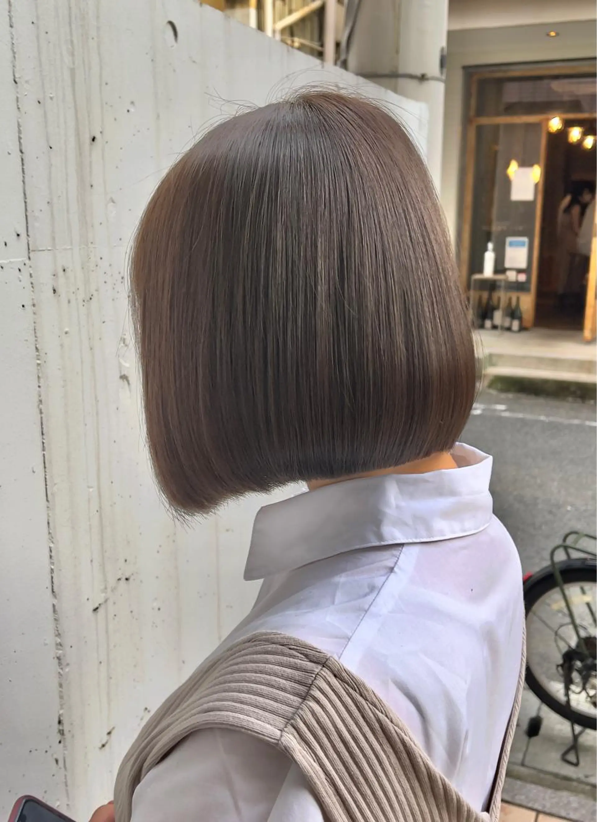 ミディアム カラー ボブ 泉 堅也のヘアスタイル