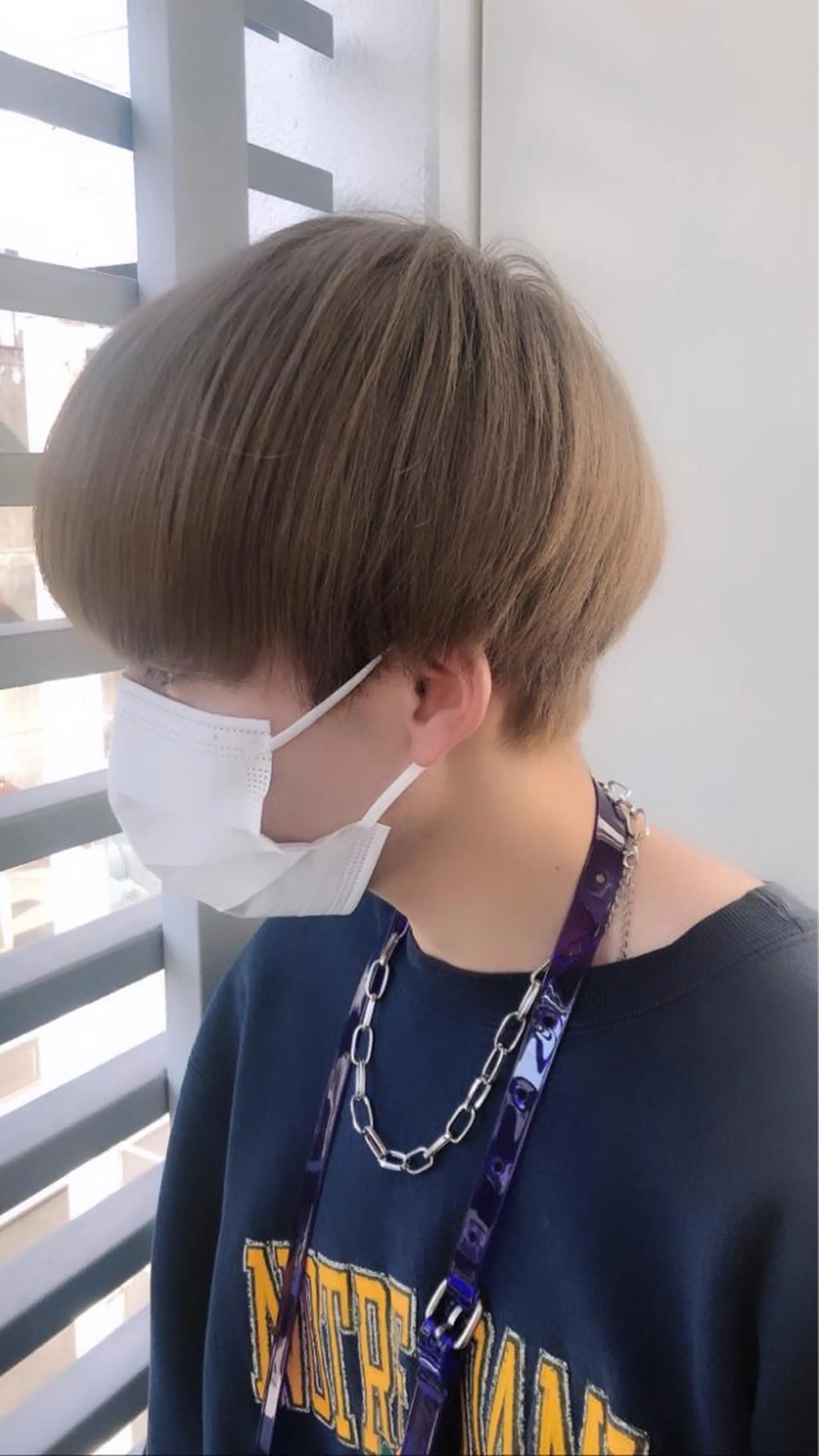 ショート カラー 韓国🇰🇷レイヤー 映える顔周り🩷のヘアスタイル