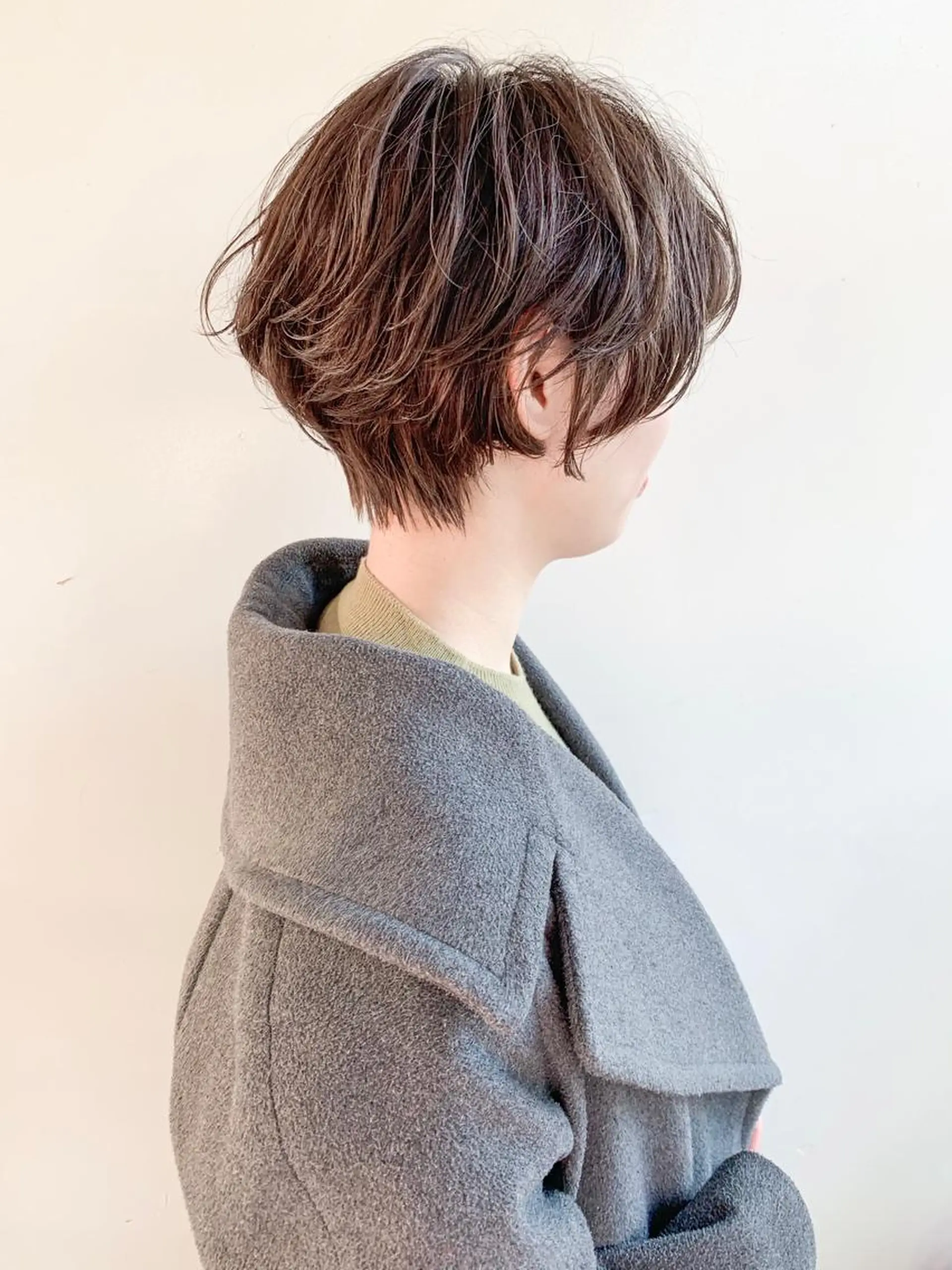 ショート カラー パーマ 切りっぱなしボブ 前下がりボブ ショートボブ ハンサムショート ブルーカラー カット ヘアカラー パーマ トリートメント ショート/レイヤー なら石井知希のヘアスタイル