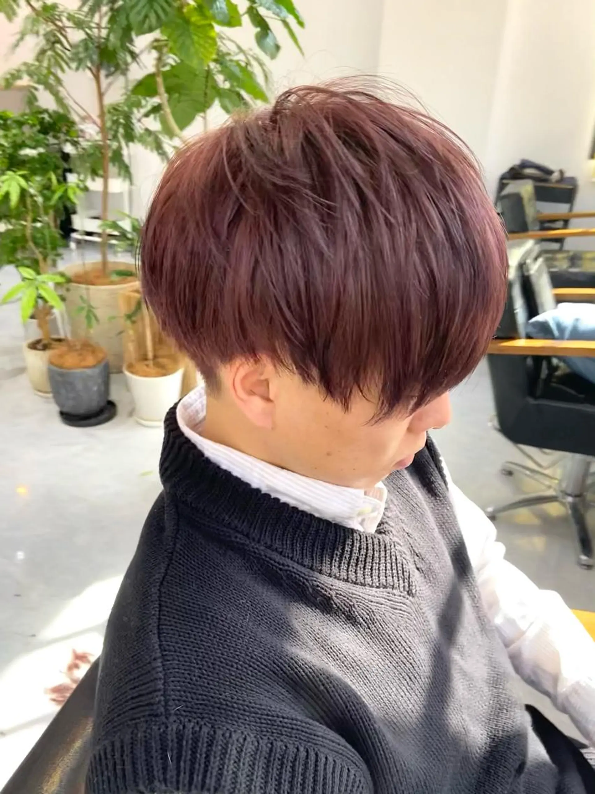 カラー メンズ メンズブリーチ マッシュ ブリーチ カシス ピンクカラー 田中 あやなのヘアスタイル