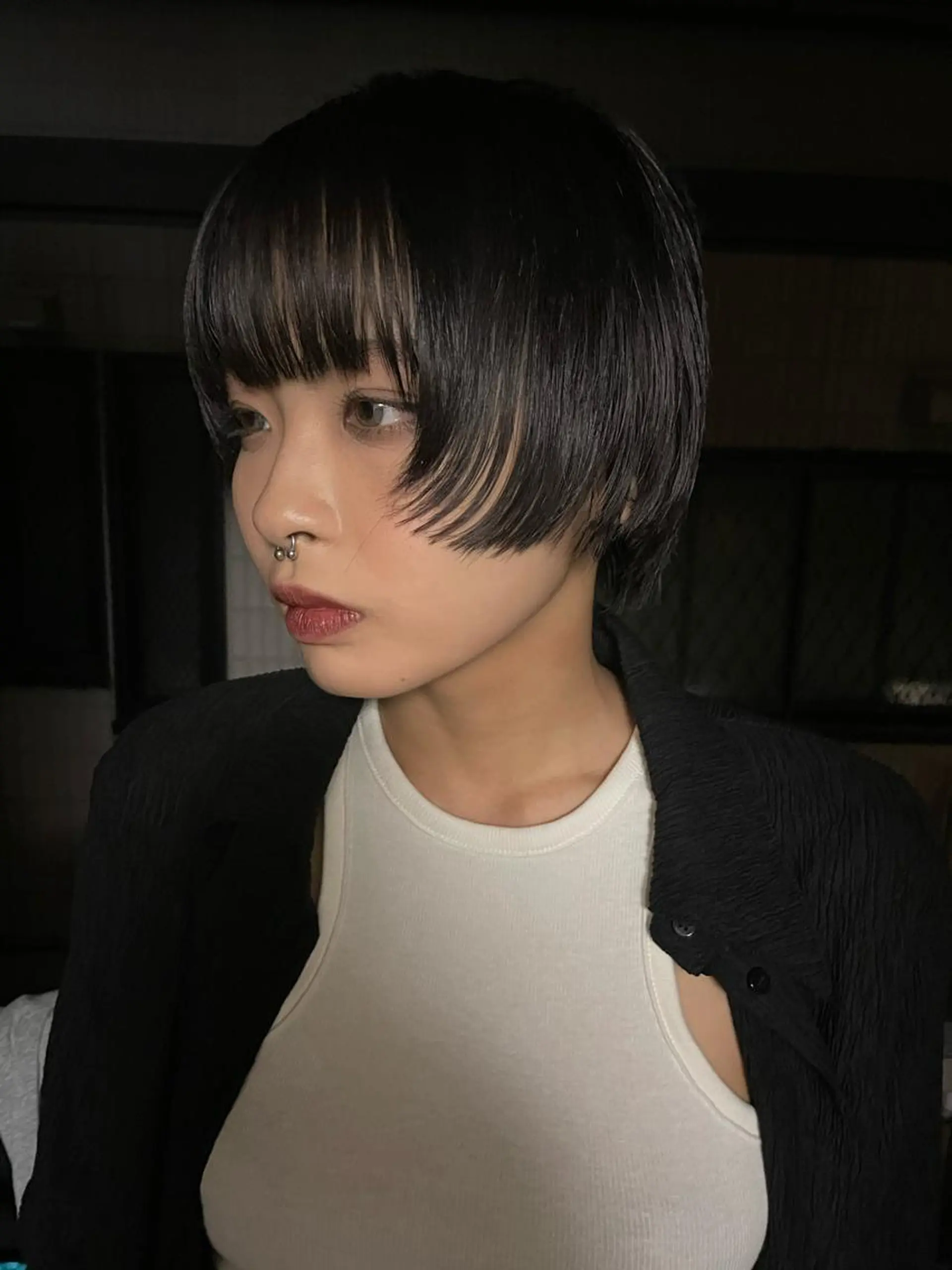 ショート カラー バレイヤージュ 黒髪 ブリーチ ケアブリーチ デザインカラー スパイラルパーマ 🌐hina⭐️のヘアスタイル