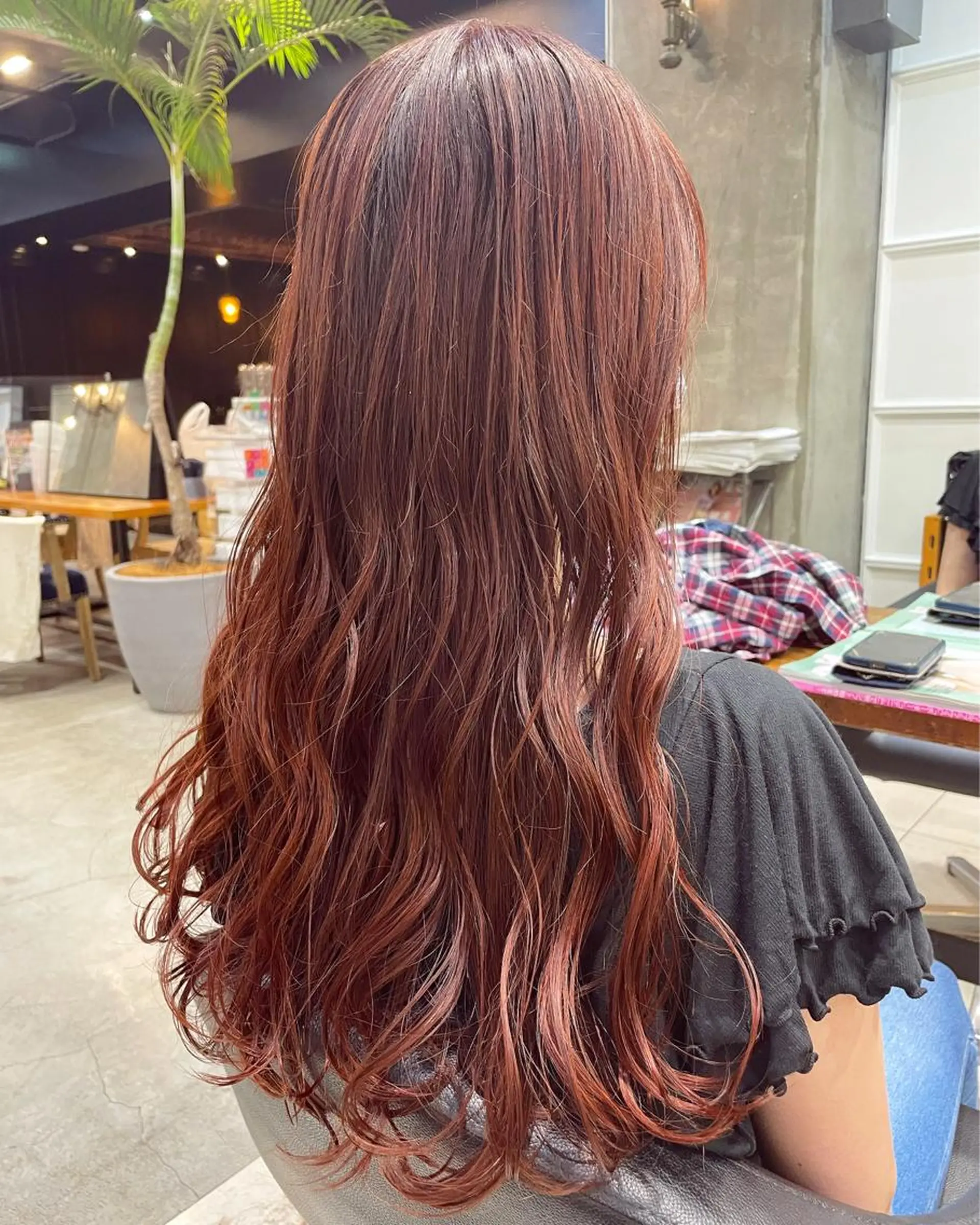 ロング カラー ヘアアレンジ ブラウンカラー レッドカラー レッドブラウン カット トリートメント 髪質改善カラー&TR 縮毛矯正/弱酸性矯正のヘアスタイル
