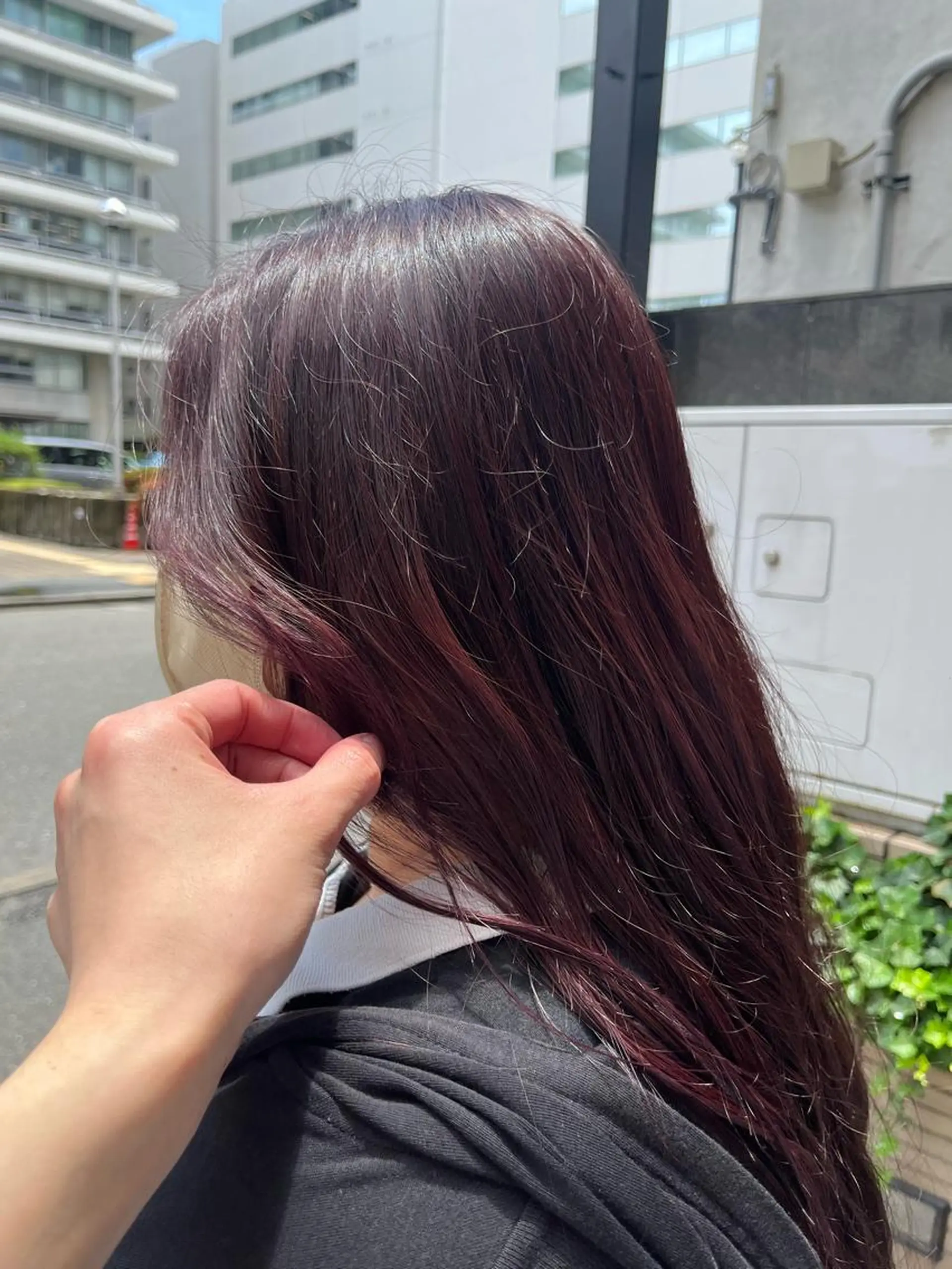 ロング カラー 渡 汐音のヘアスタイル