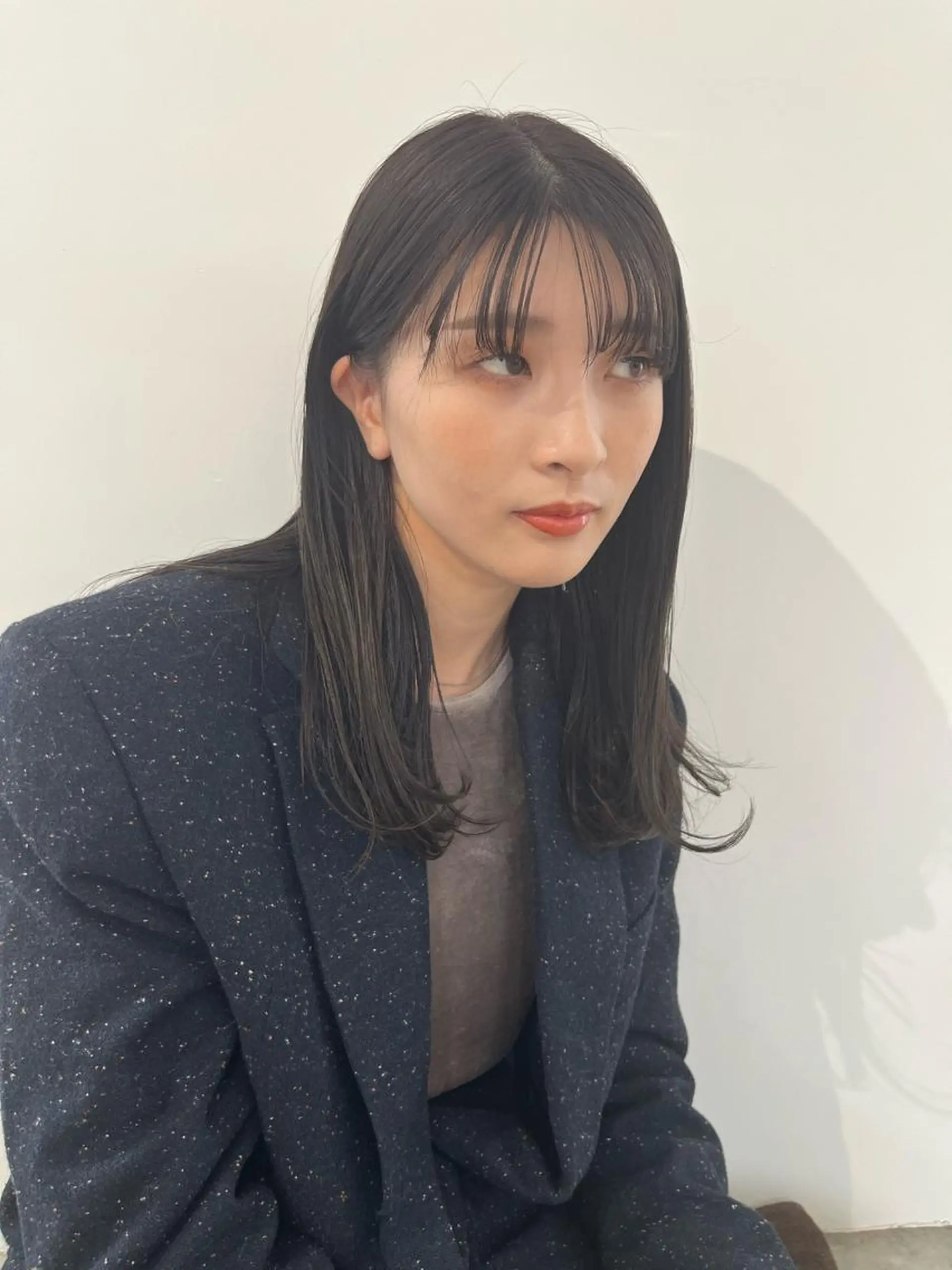 カラー ブリーチ グレージュ ブリーチなしカラー MINX The pass所属・透明感ケアカラー/ レイヤー/ryokaのヘアスタイル