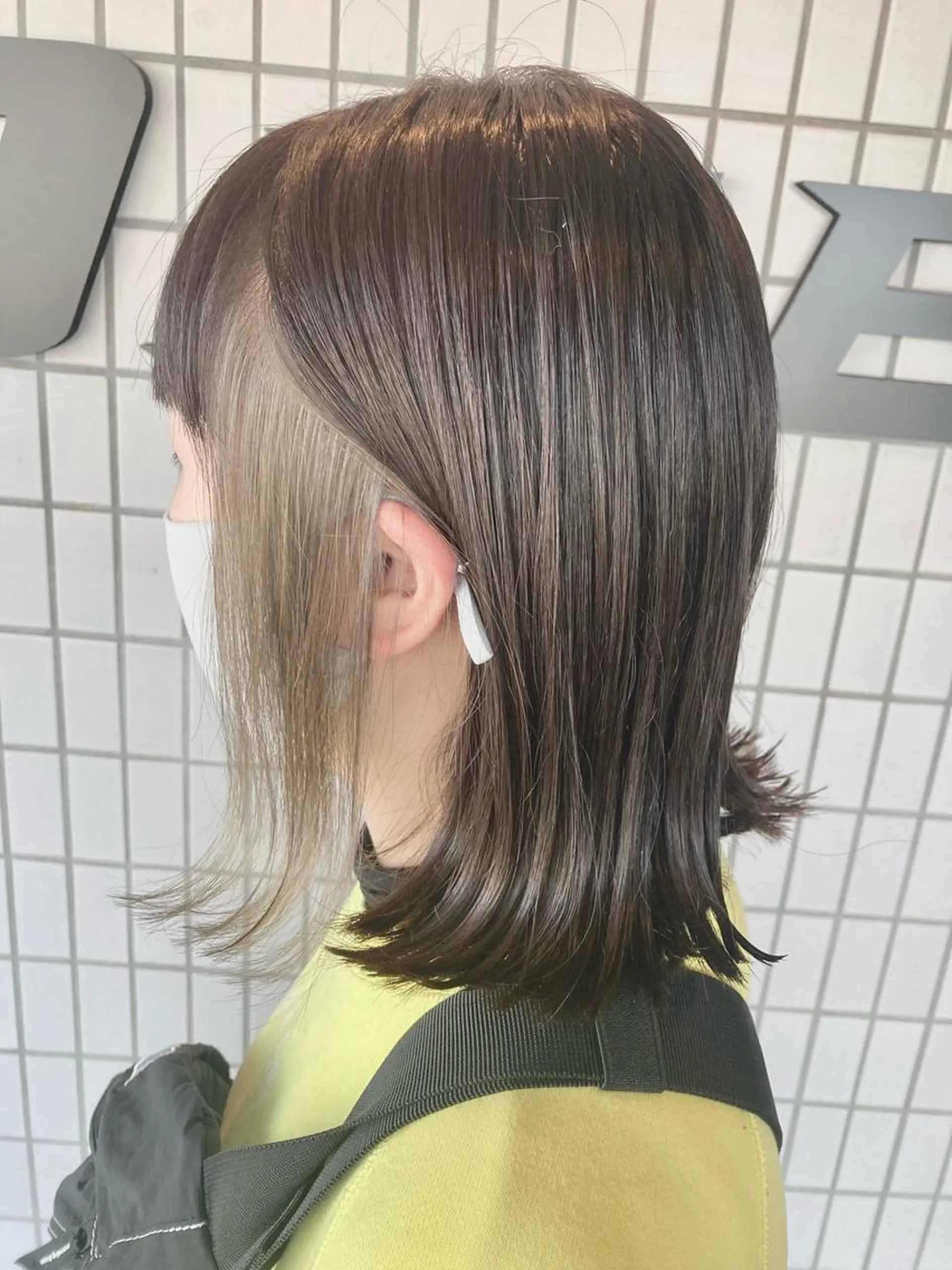 セミロング タカツド ユウキのヘアスタイル
