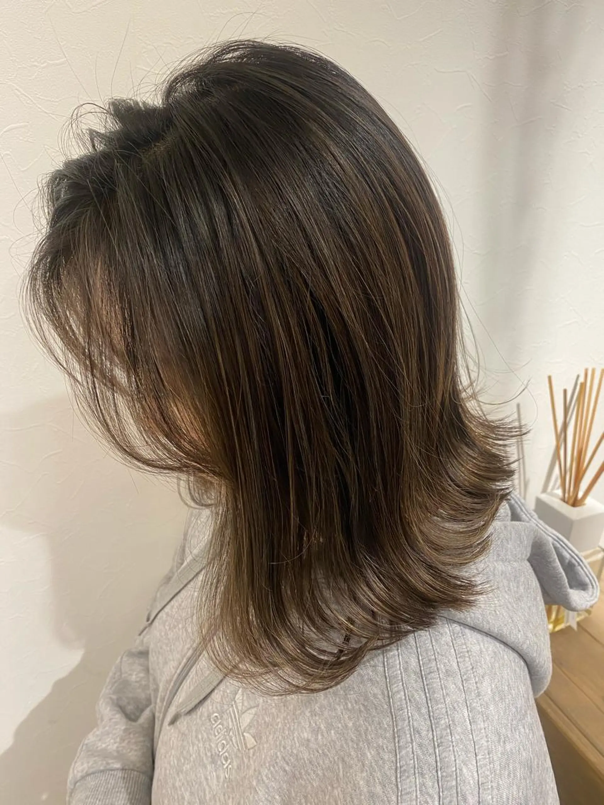 ミディアム カット ヘアカラー Hues所属・上村 ダイスケのヘアスタイル