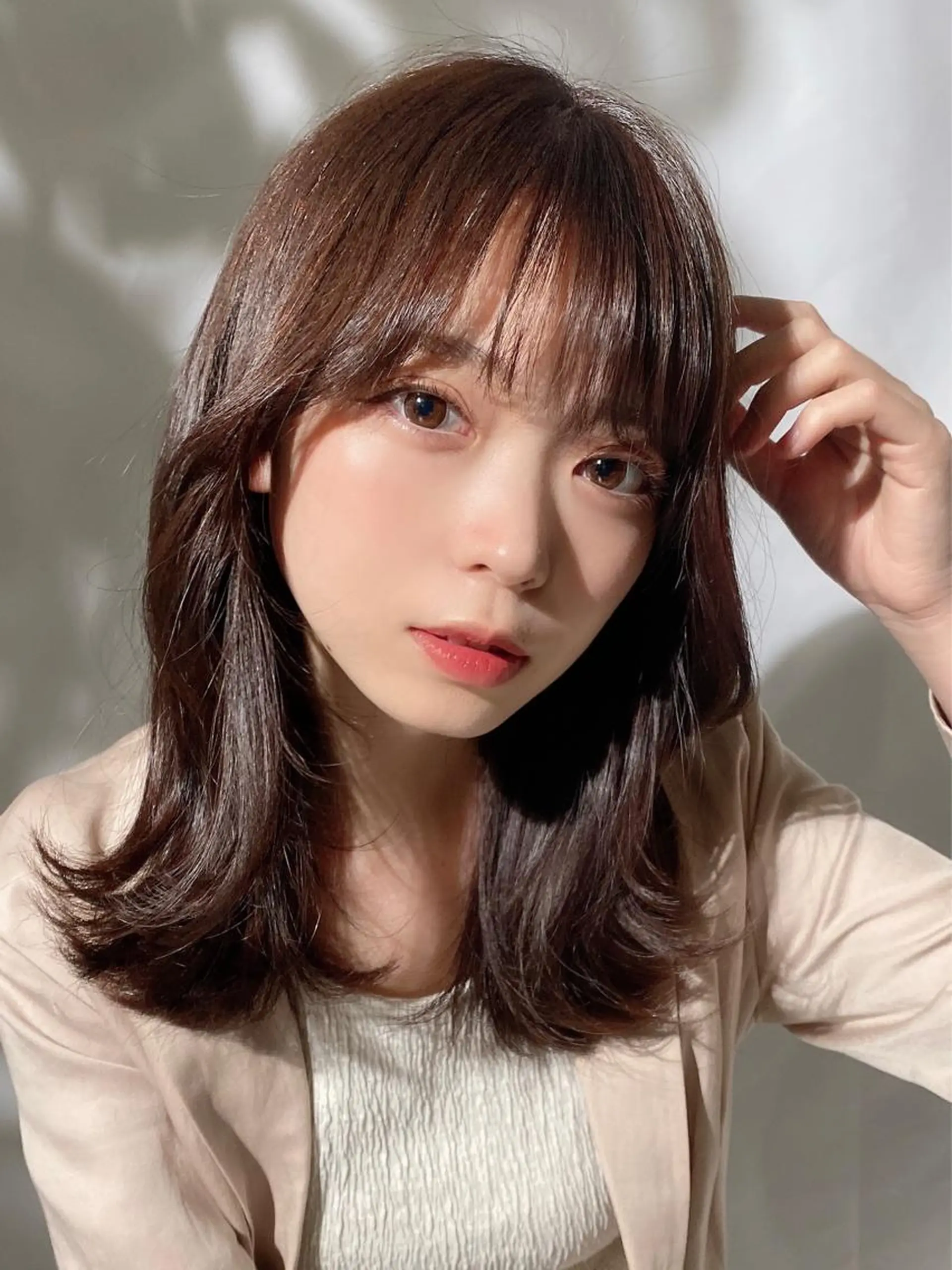 セミロング カラー ベージュカラー ブラウンカラー くびれヘア 髪質改善 縮毛矯正 カット ヘアカラー トリートメント 🧡くびれヘア/前髪 顔周り🧡久原結衣のヘアスタイル
