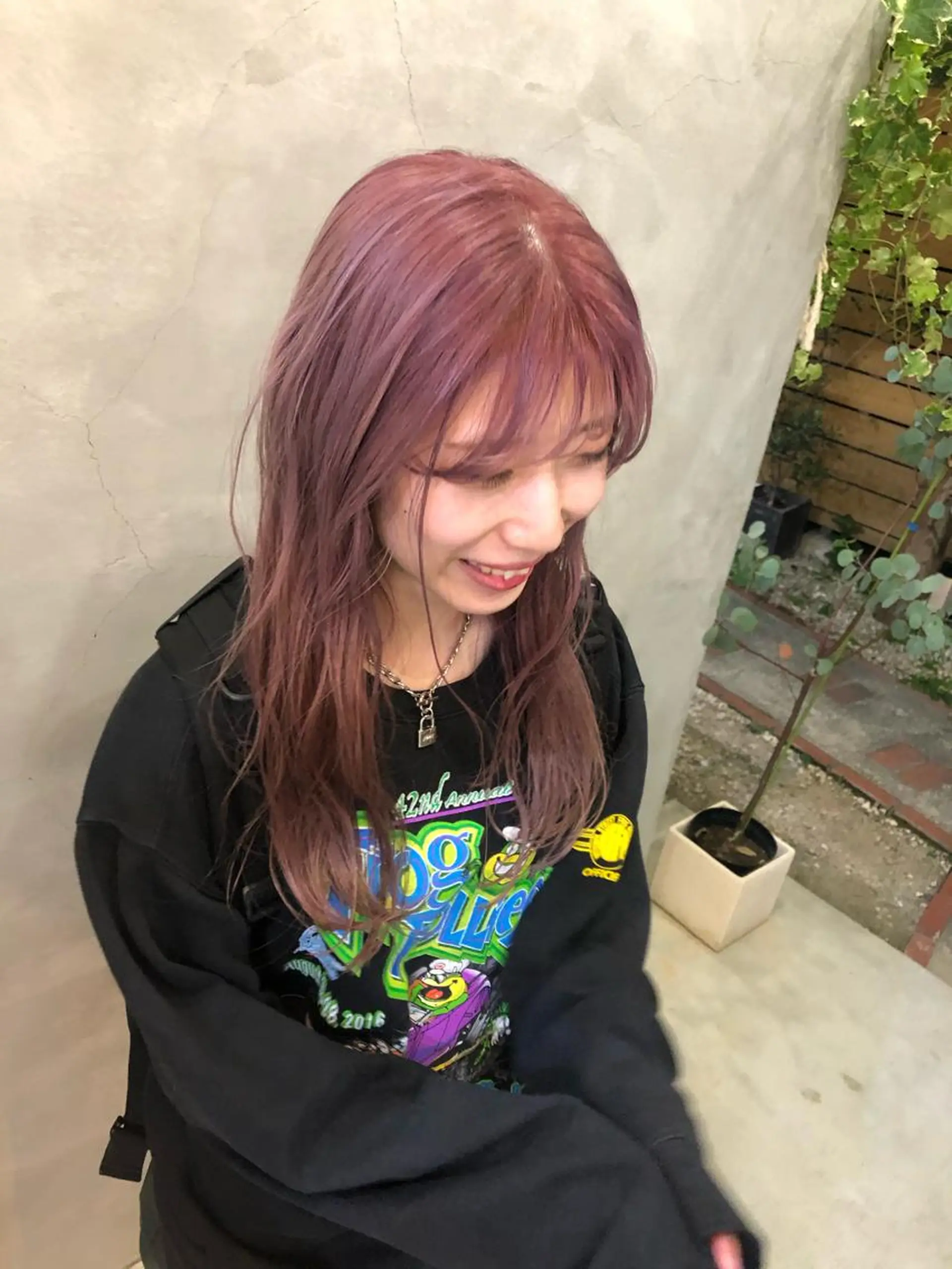 ロング カラー HAZEL所属・大山 茶子のヘアスタイル