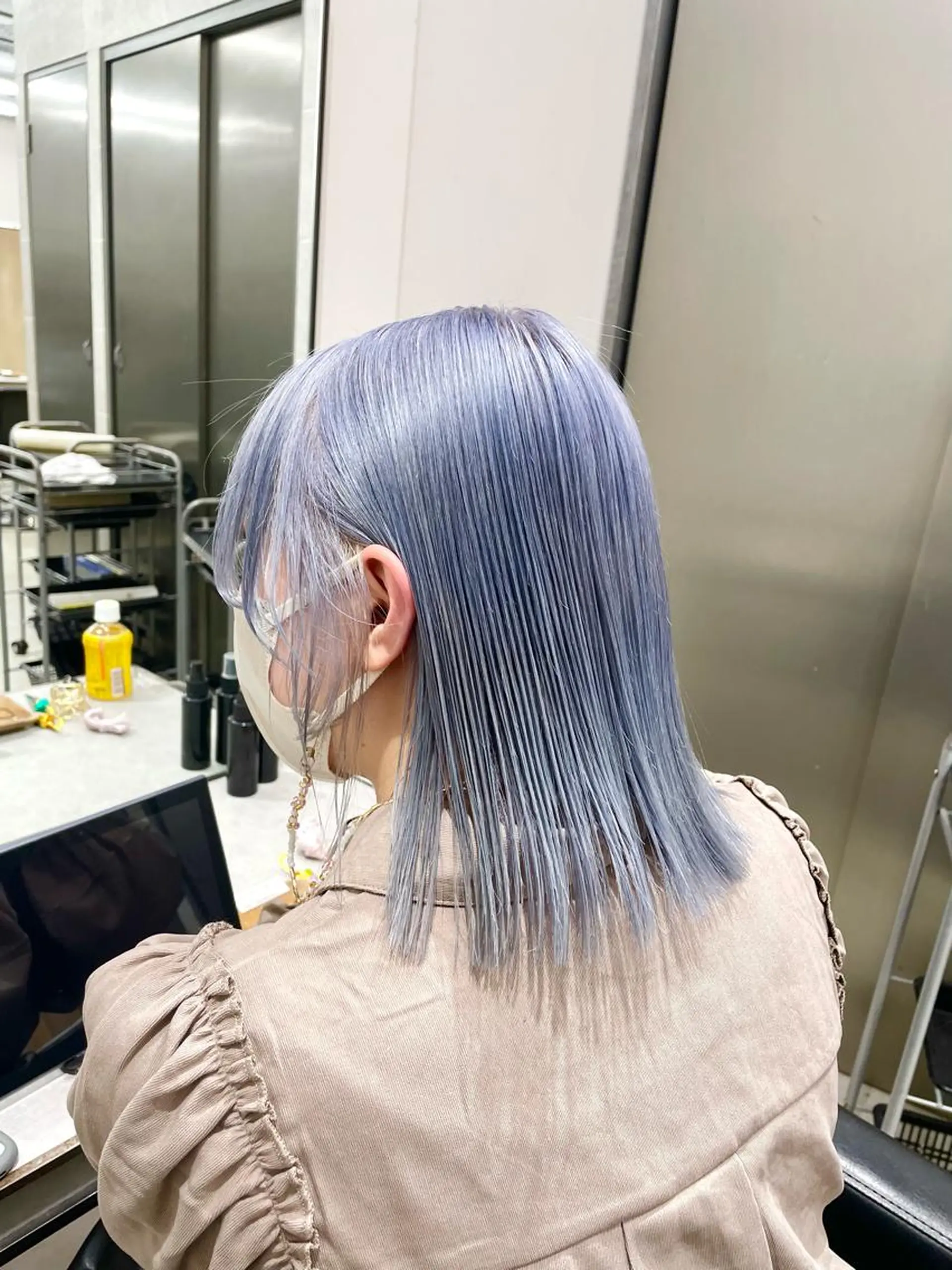 ショート カラー ブルーカラー シルバー meme原宿所属・ブロンド・ハイトーン ／遠藤将太のヘアスタイル