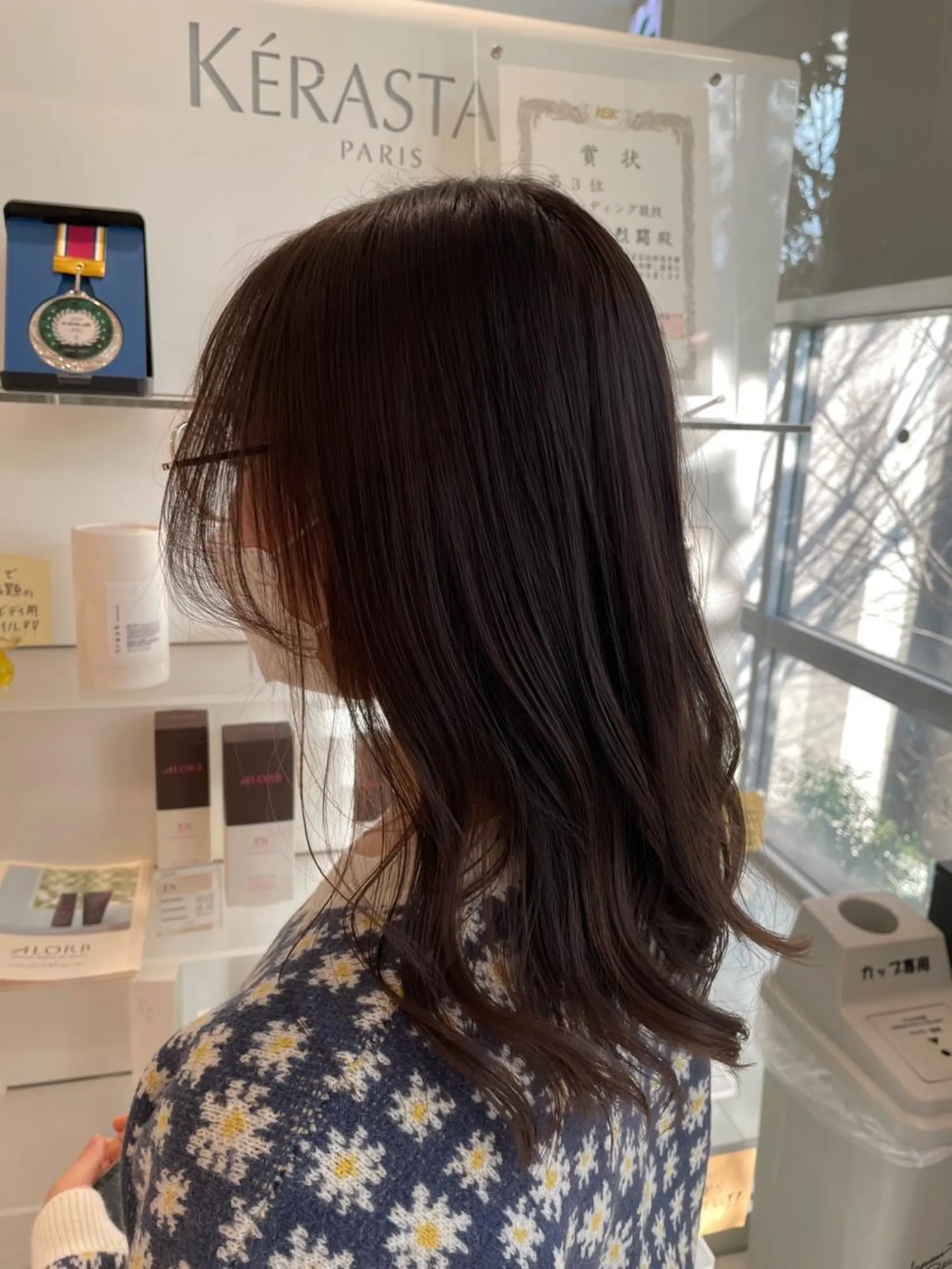 セミロング カラー ご新規様限定クーポン あります　桂口　烈闘のヘアスタイル
