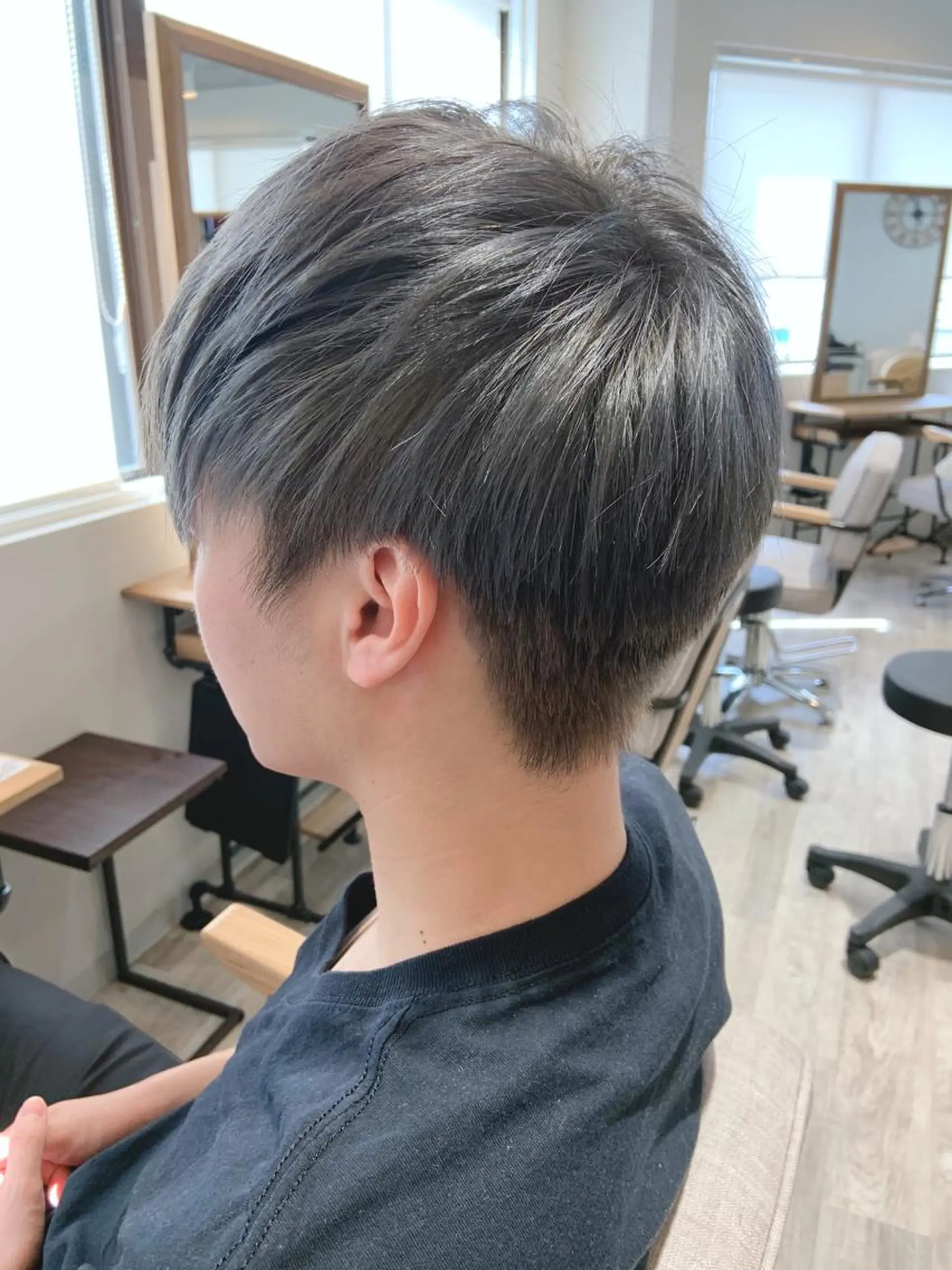 ショート カラー メンズ メンズブリーチ アッシュ ブリーチ シルバー シルバーアッシュ rita atelier 【リタ】所属・韓国hair🦋 Nanaのヘアスタイル