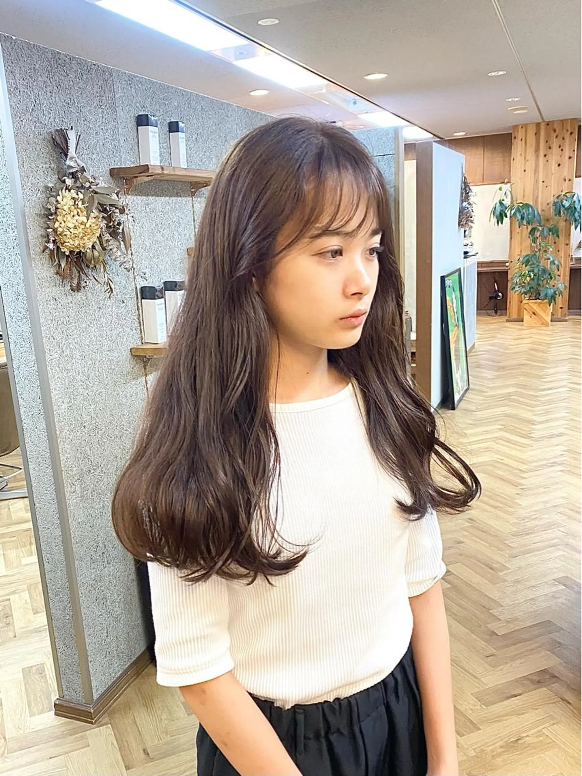 ロング カラー パーマ ヘアアレンジ カット ヘアカラー トリートメント ハル🌸柔色/ ブリーチなし/艶髪のヘアスタイル