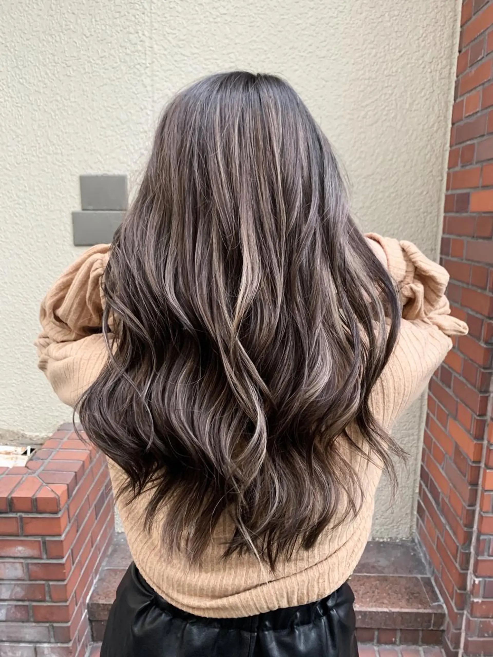 ロング ハイライト レイヤー×縮毛矯正 深見 拓のヘアスタイル