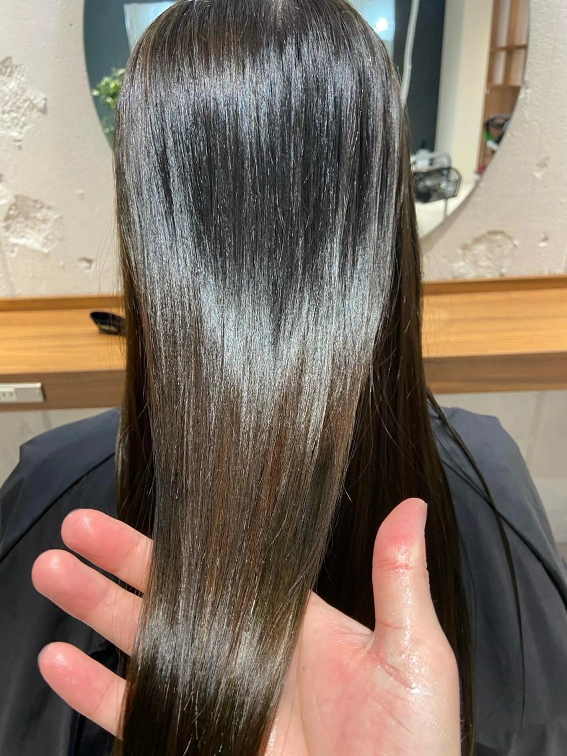 ロング 酸性ストレート カット 縮毛矯正 トリートメント EIGHT奥野 心太のヘアスタイル