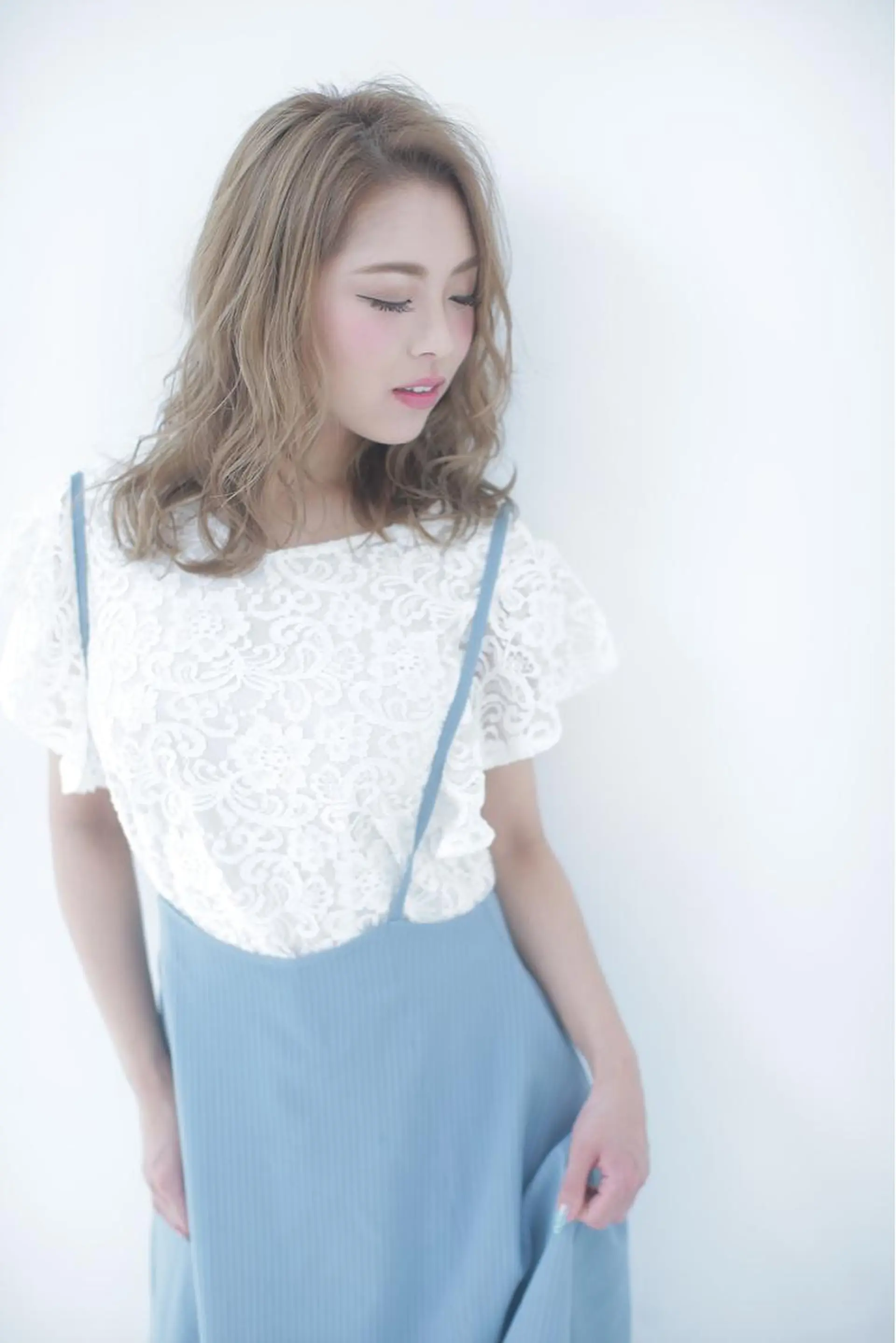 ミディアム カラー ベージュカラー Lee 甲子園のヘアスタイル