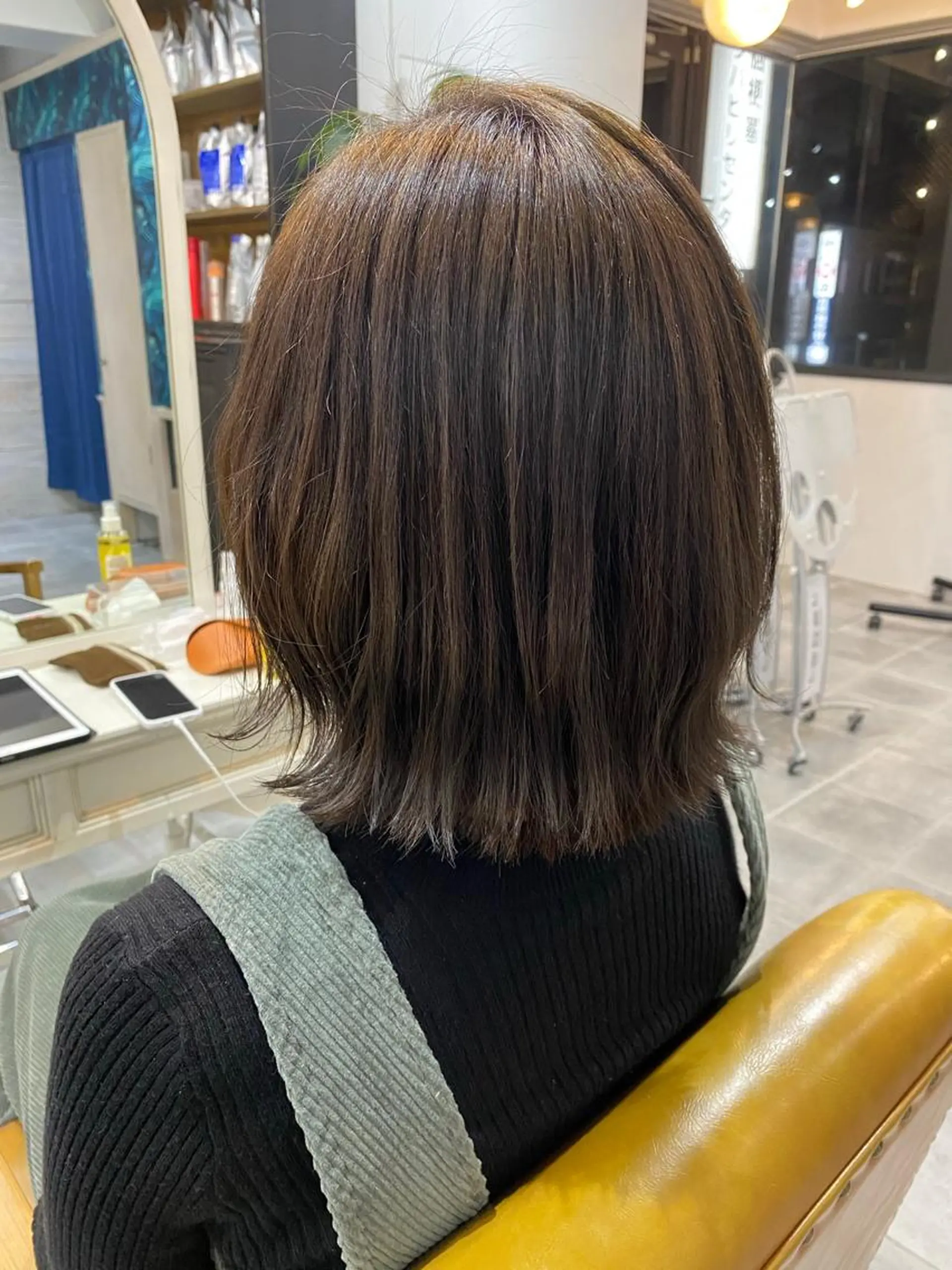 ミディアム カット ヘアカラー SHIAN立川 及川望のヘアスタイル