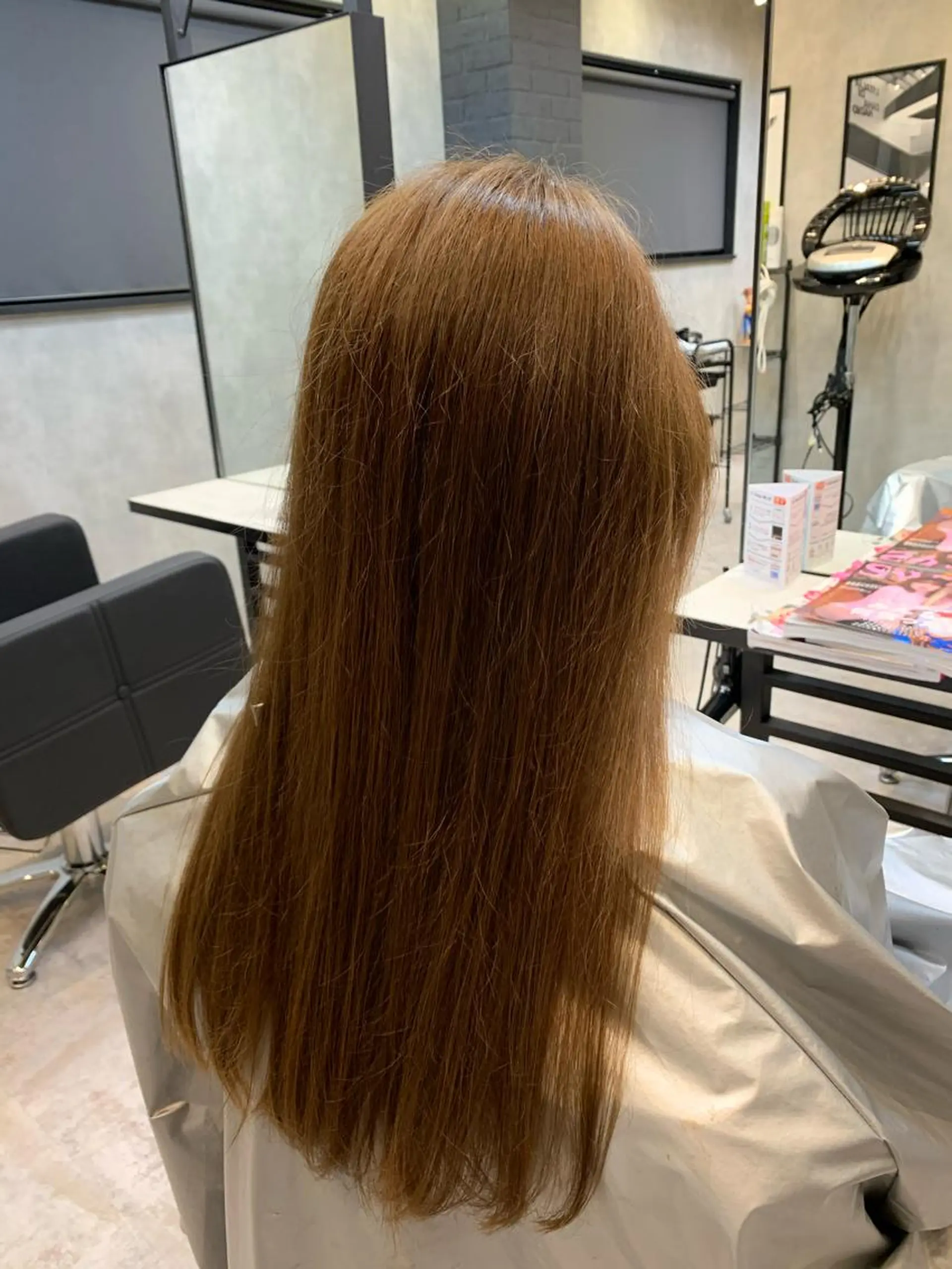 カラー アッシュ ベージュカラー 透明感カラー ヘアカラー Co-Works所属・杉山 拓矢のヘアスタイル