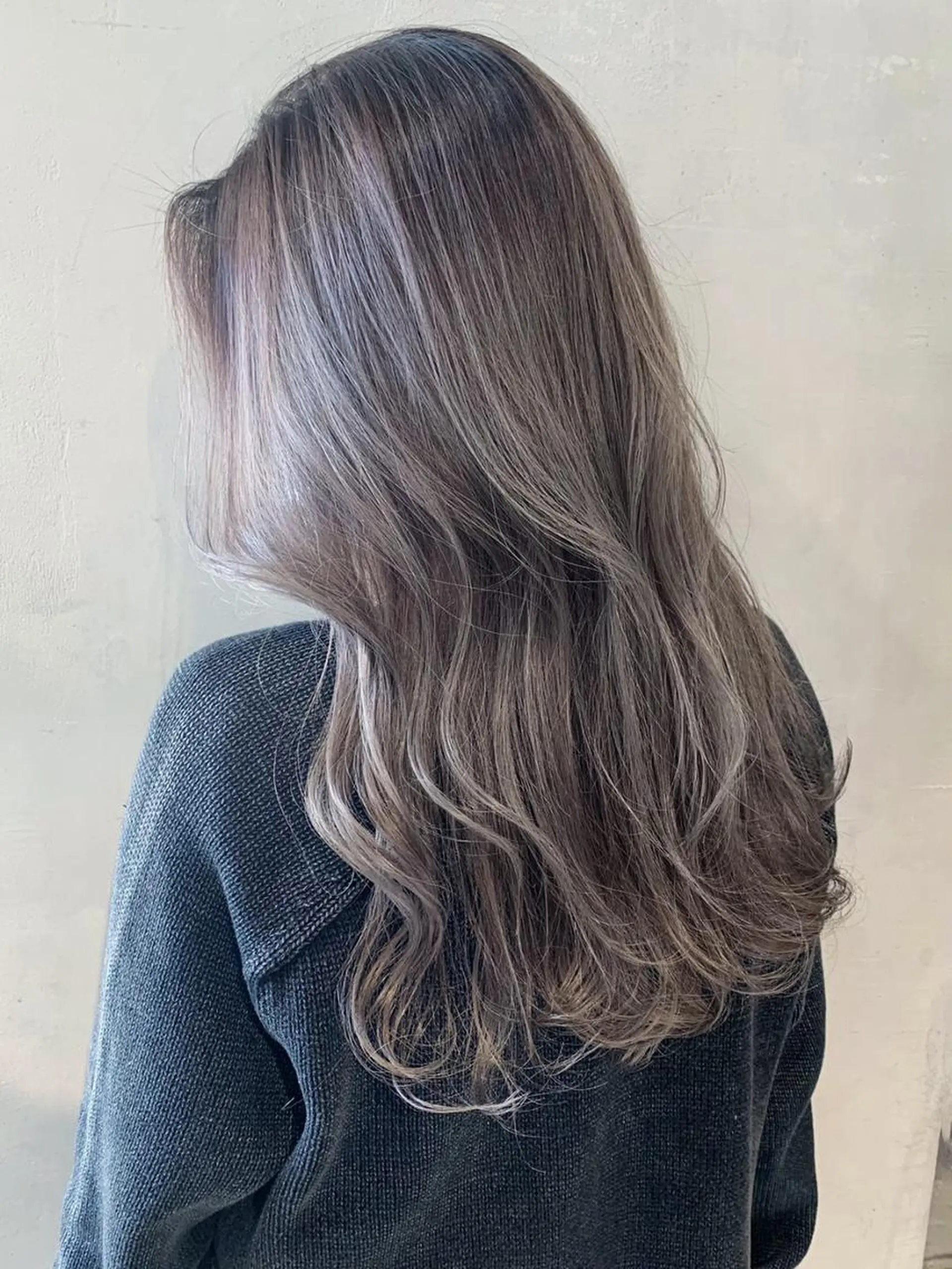 セミロング カラー パーマ ヘアアレンジ グレージュ ITbyALBUM 中野店のヘアスタイル