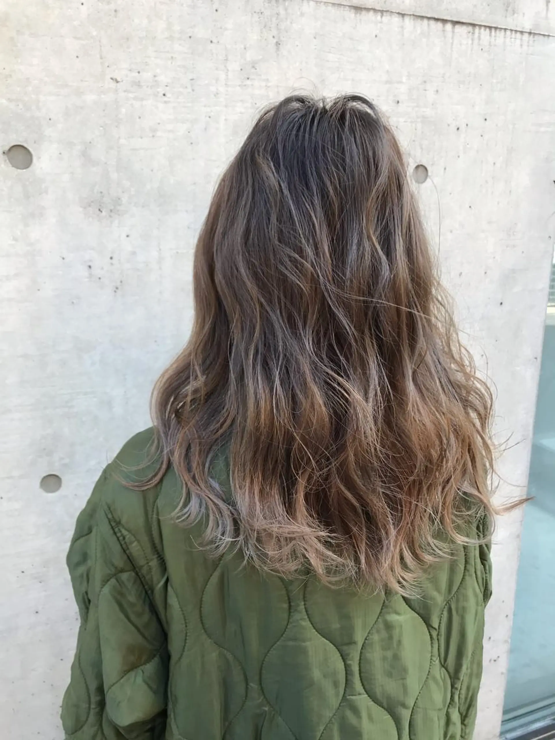 セミロング カラー グラデーションカラー ハイライトカラー ハイライト ていねい技術No.1 🌈諏訪 健太のヘアスタイル