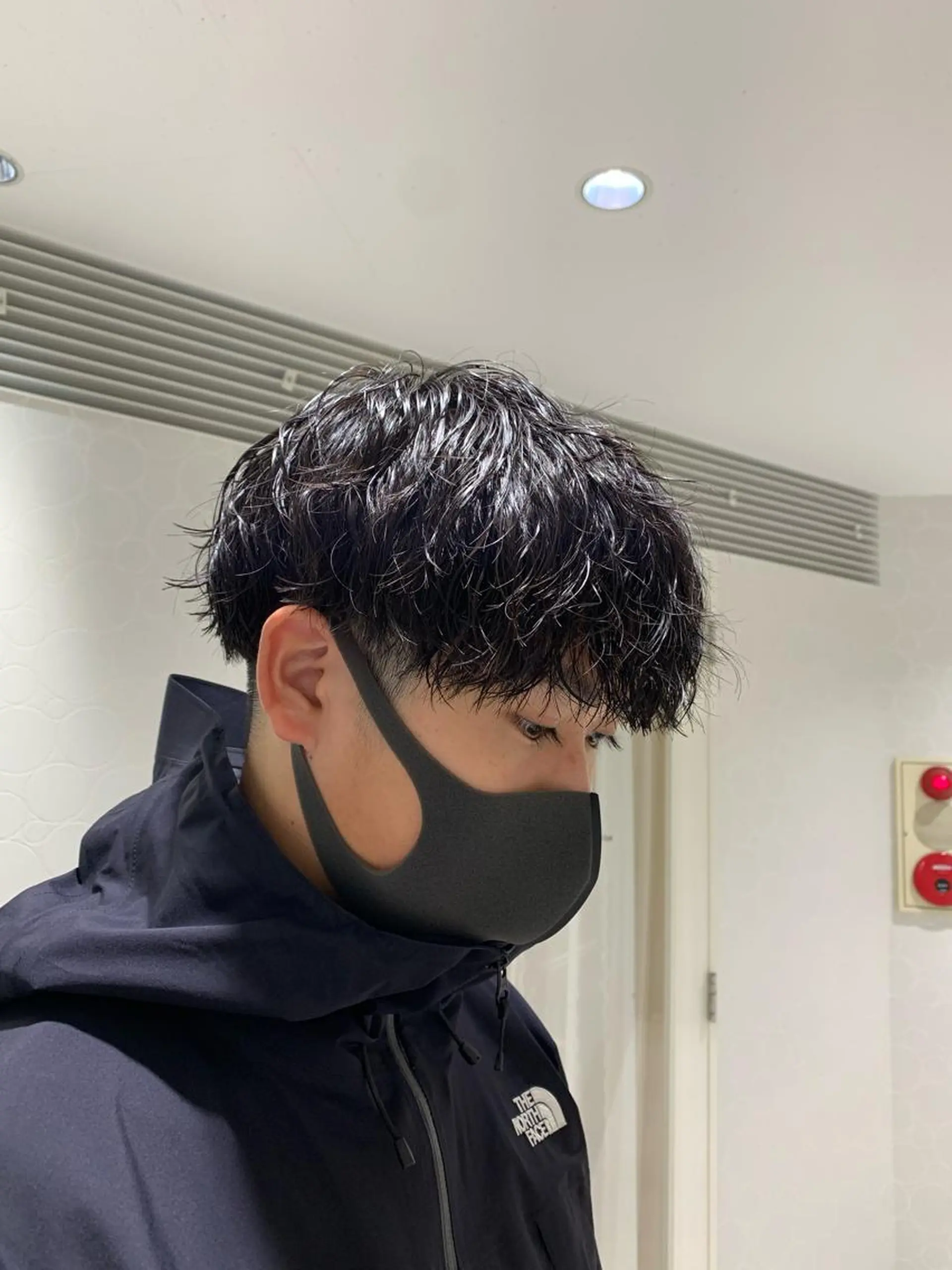 ショート パーマ メンズ メンズパーマ メンズツイストパーマ ツイストパーマ メンズ特化カット・ パーマ🎈はなさかのヘアスタイル