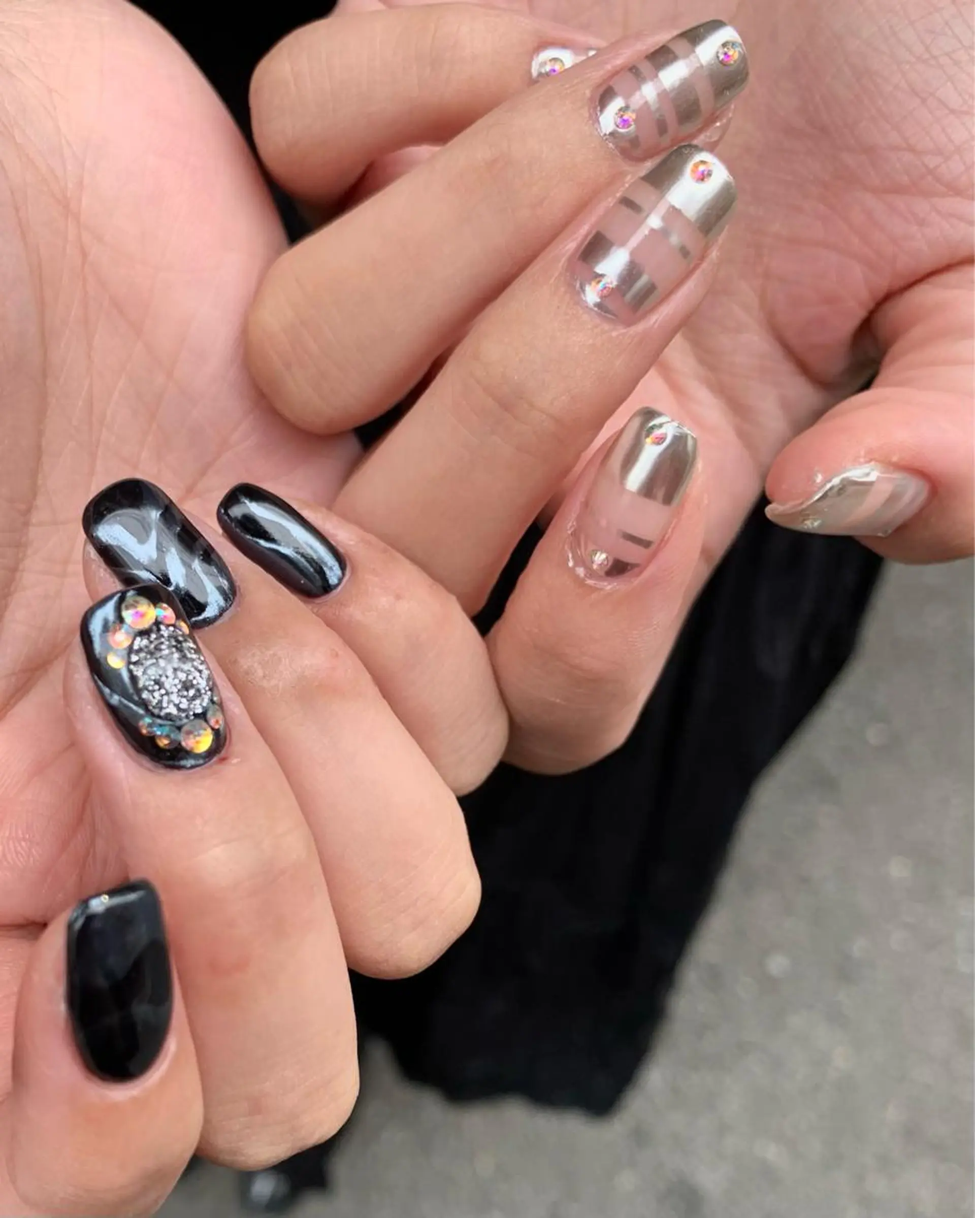 ネイル kana/モード ・グランジ໒꒱のネイルデザイン