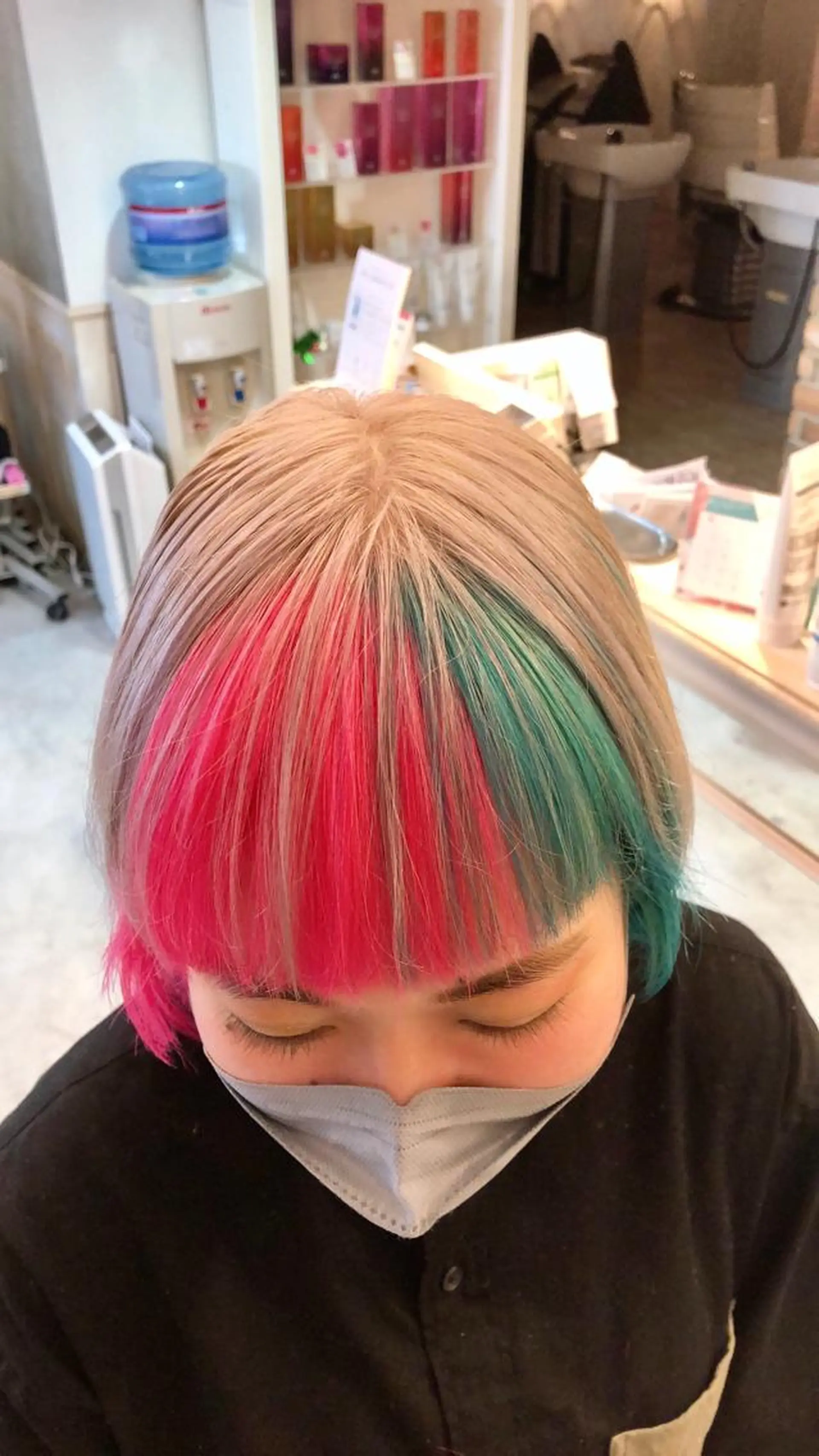 セミロング デザインカラー🎨 下北沢 / 磯部のヘアスタイル