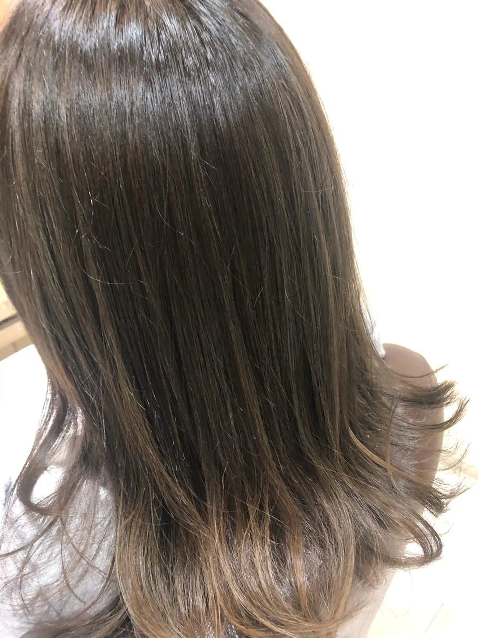 セミロング カラー ダブルカラー ハイライトカラー ハイライト 清水 有実子のヘアスタイル