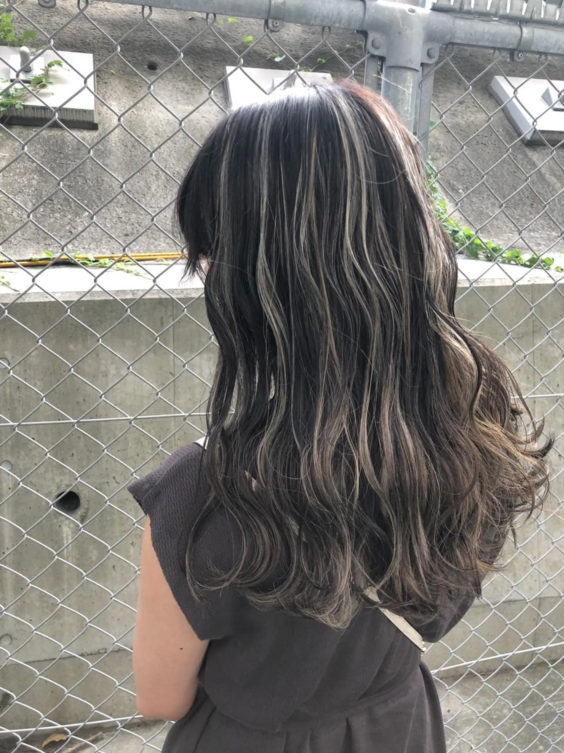 ミディアム ハイライト 圧倒的美髪ストレート ツダケイタロウのヘアスタイル